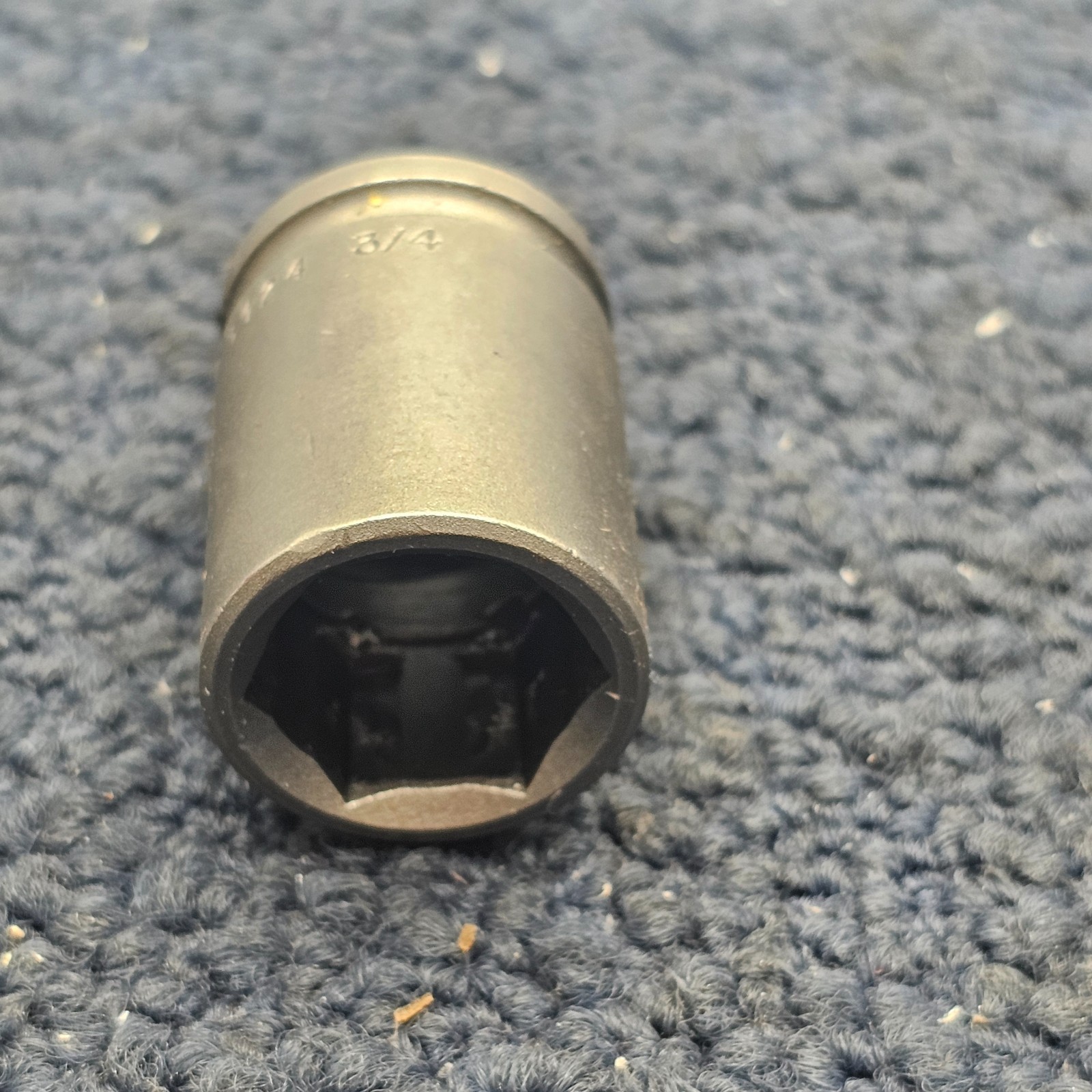 Apex 3124: 3/8» Square Drive 3/8» Square Drive 3/4″ Standard Impact Socket