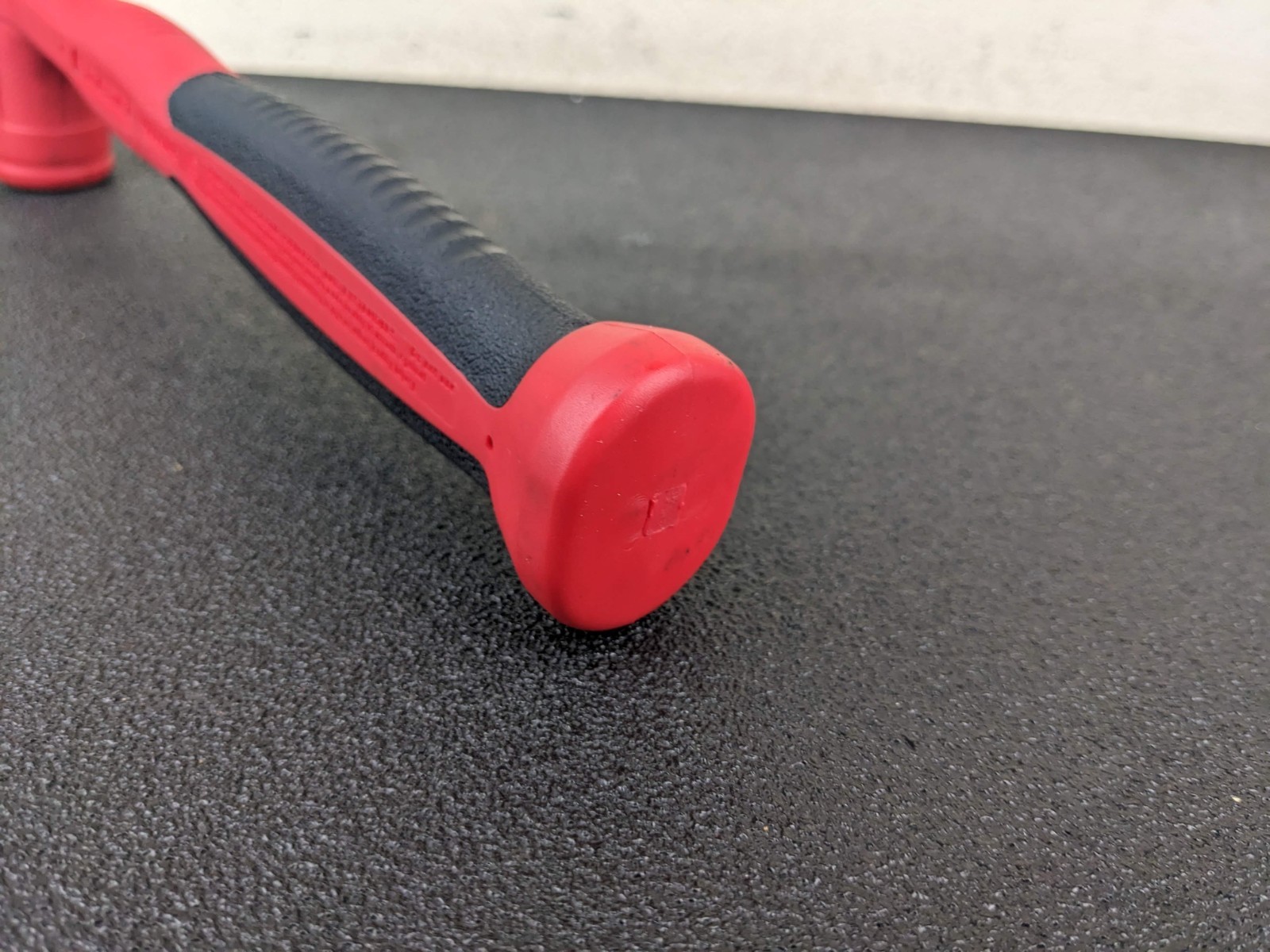 #bo729 Snap-on HBSE20 20oz/550g 11″ RED Handle Soft Grip Dead Blow Hammer USA
