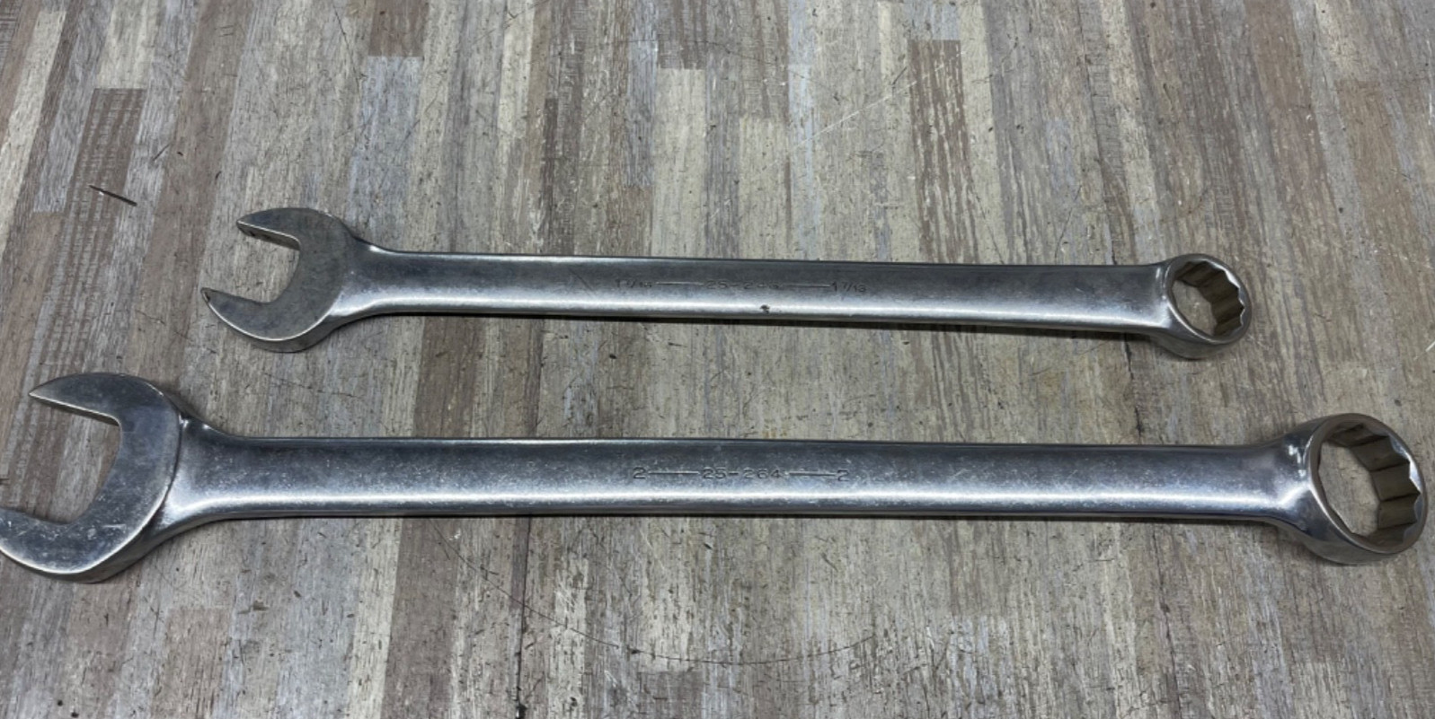 2PCS Armstrong Armaloy USA SAE 12 PT 2-25-264-2, 17-16-25-246-17/16 Wrenches