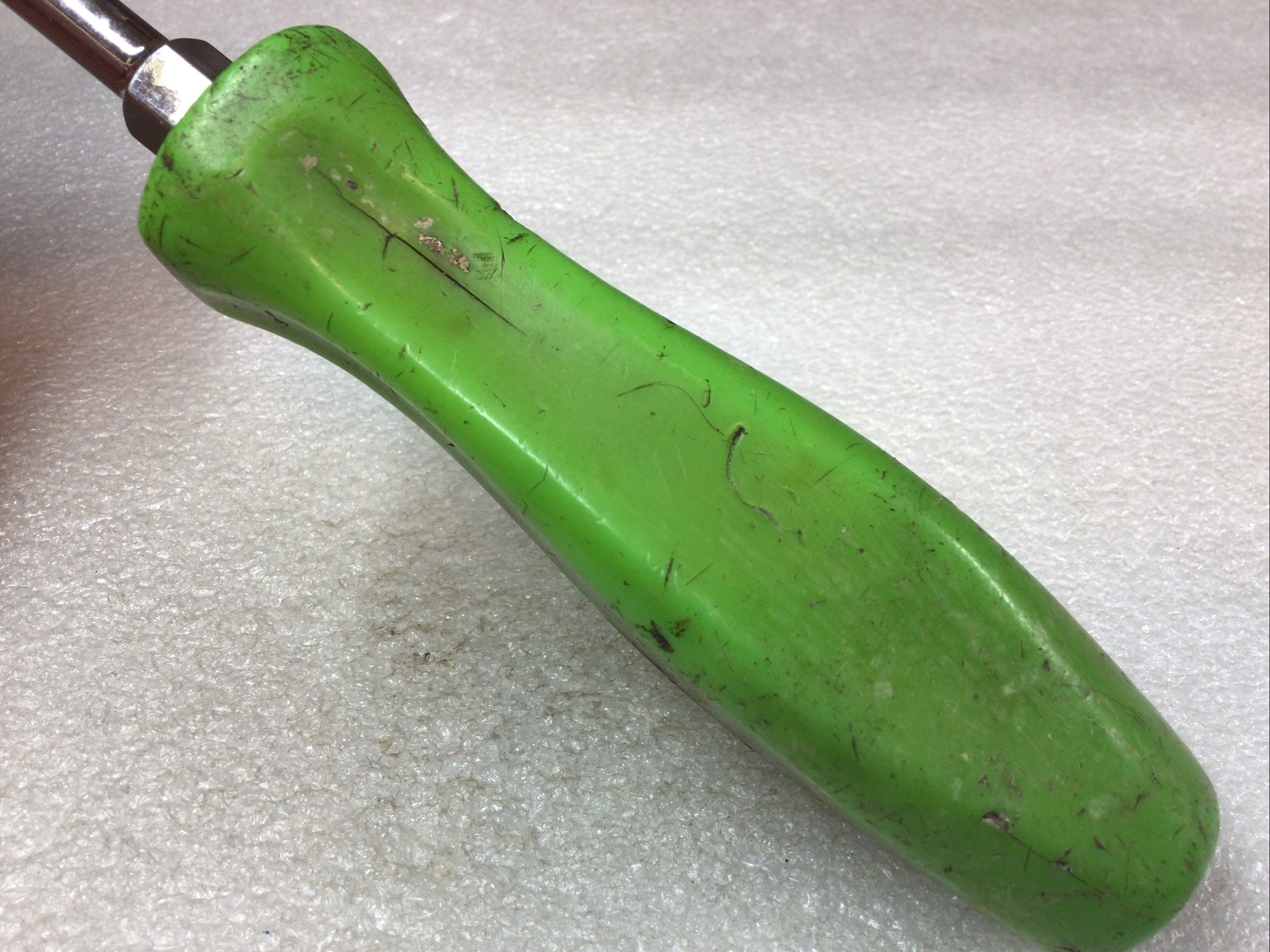 Snap On#SDD6 – 6” Long, Flat/Slot, Blade, Hard Green Handle, Screwdriver-USA-