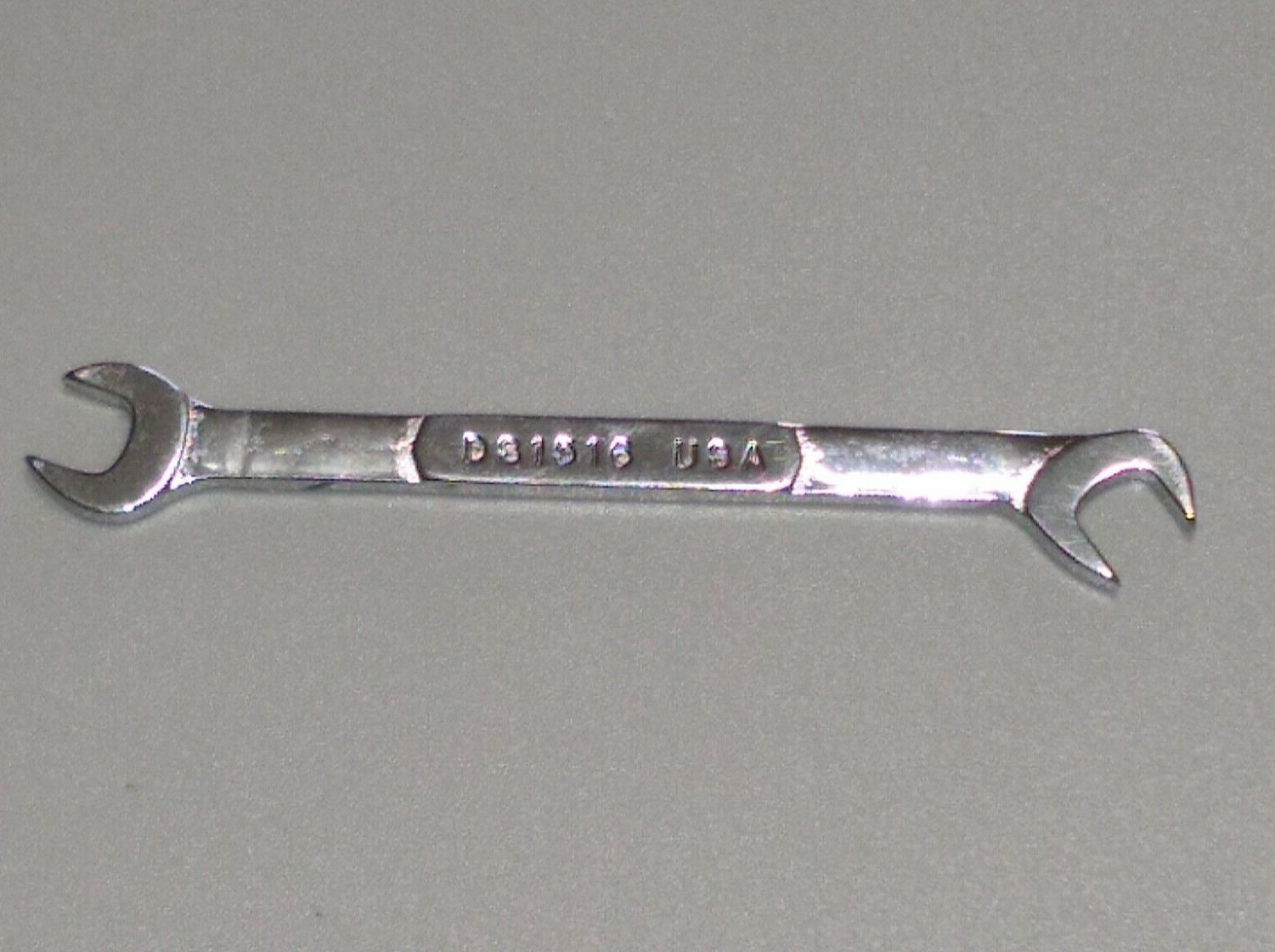 Snap-On DS1516, 15/64″ X 1/4 Mini 4 Way – Angle / Mini Wrench, 3.25″ Long.