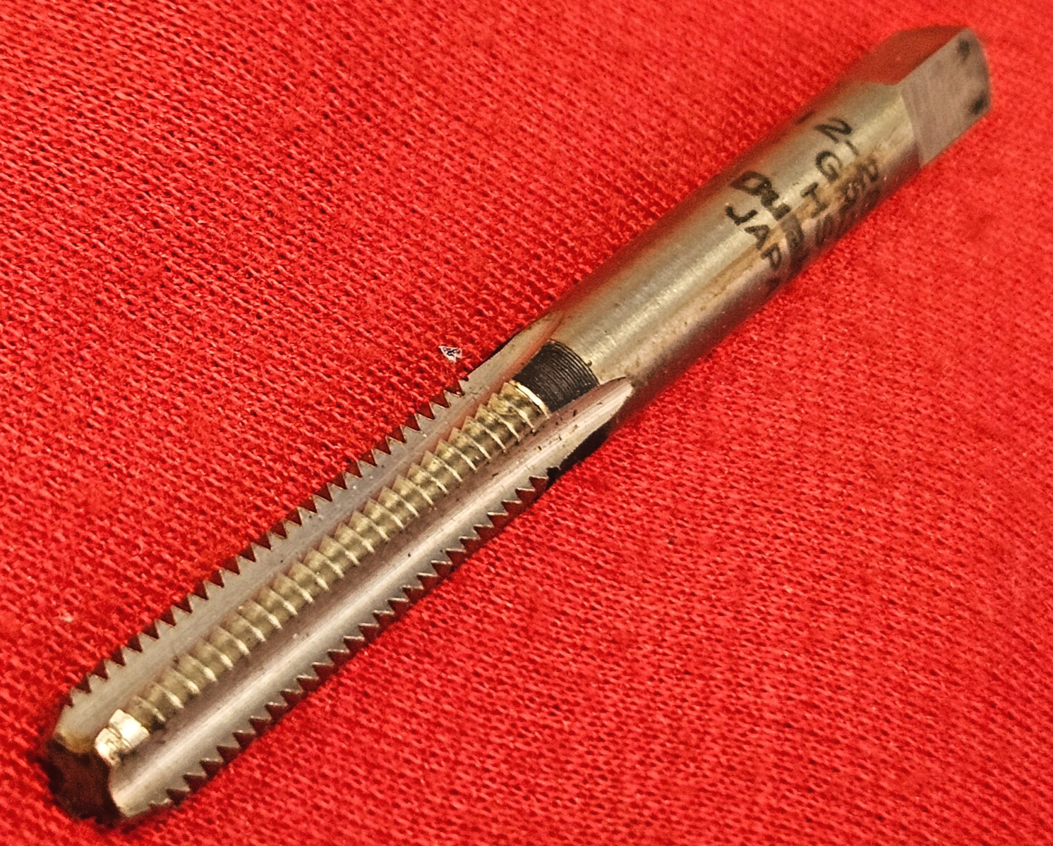 12-28 Bottom Hand Tap NF Irwin Model 1233 Carbon Steel 4 FL USA 12/28 Hanson