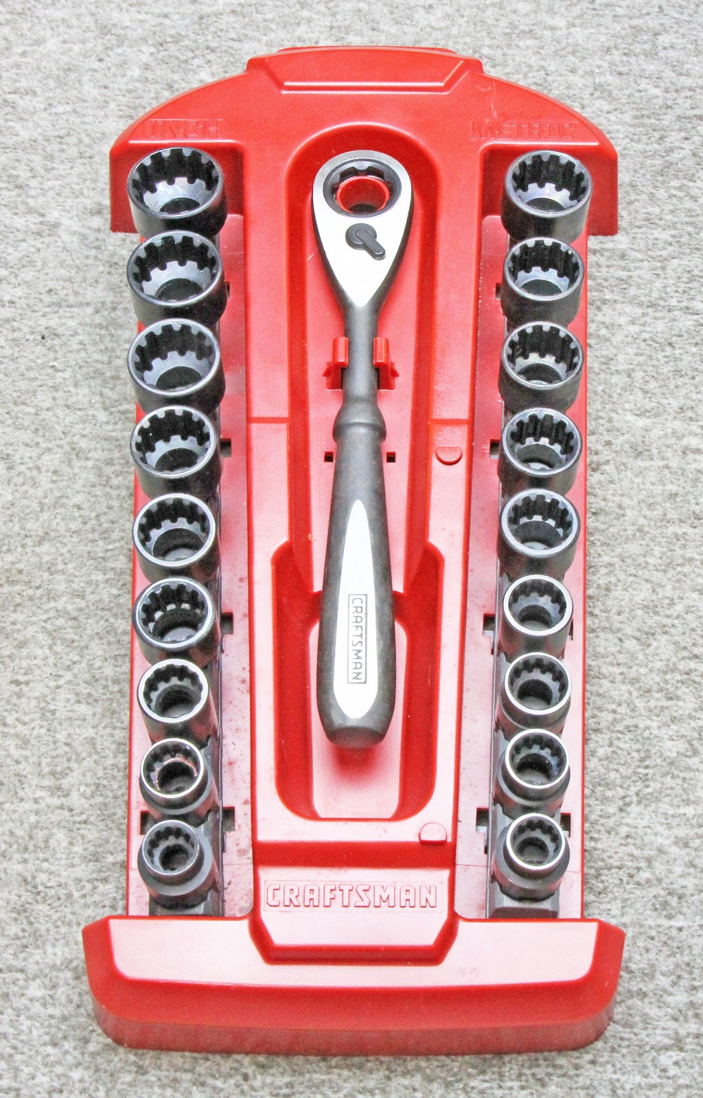 Craftsman 31088 19 Piece SAE / METRIC Universal Max Axess™ Pass Thru Socket Set