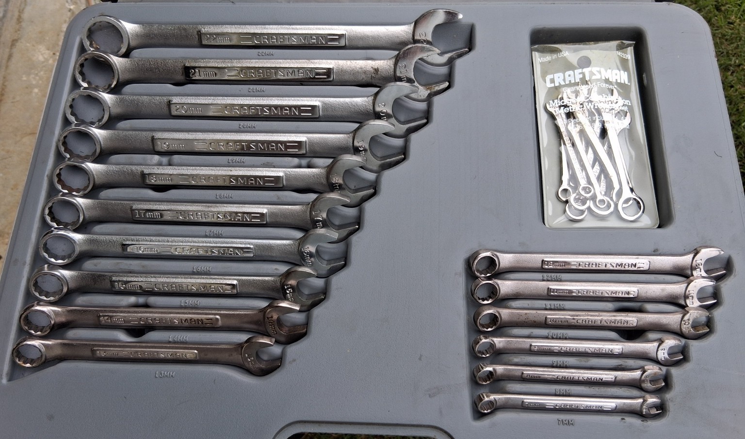 Vintage Craftsman 26-Piece Metric Combination Wrench Set 12pt w/Case 44128 USA