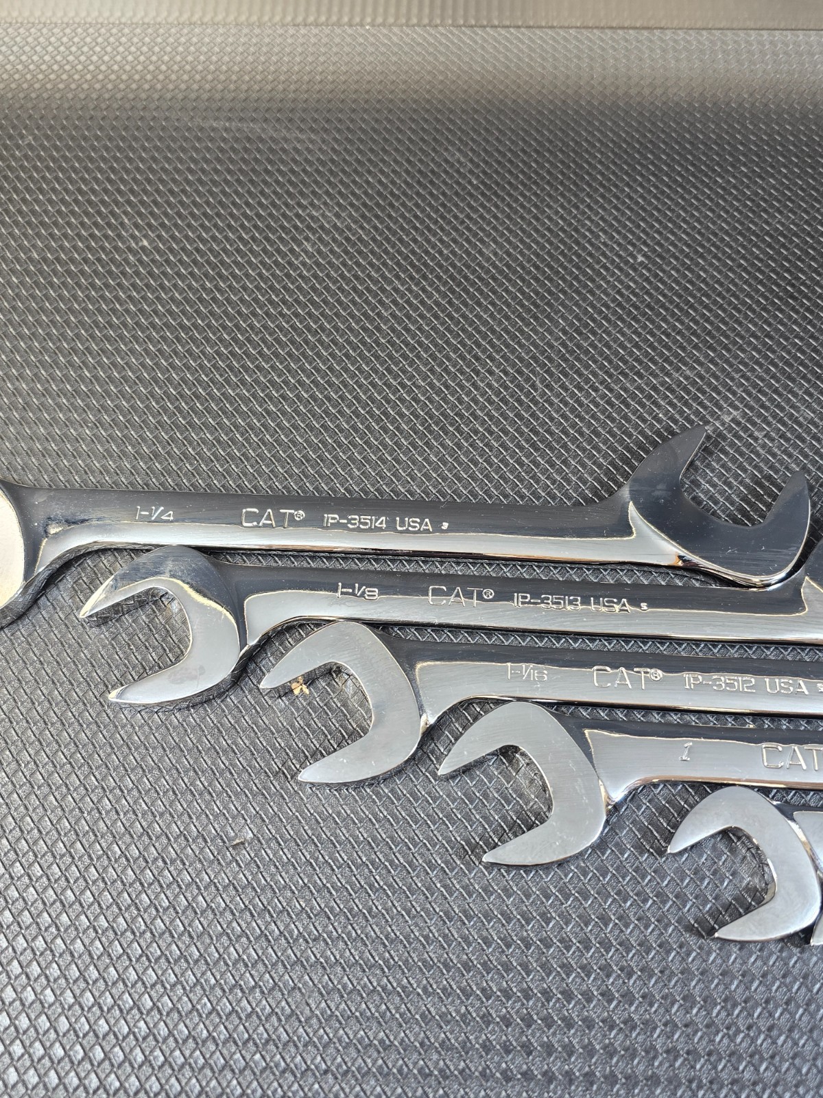 CAT Tools USA 3/8″ to 1-14″ 14pc SAE Open End Angle Wrench Set Snap On