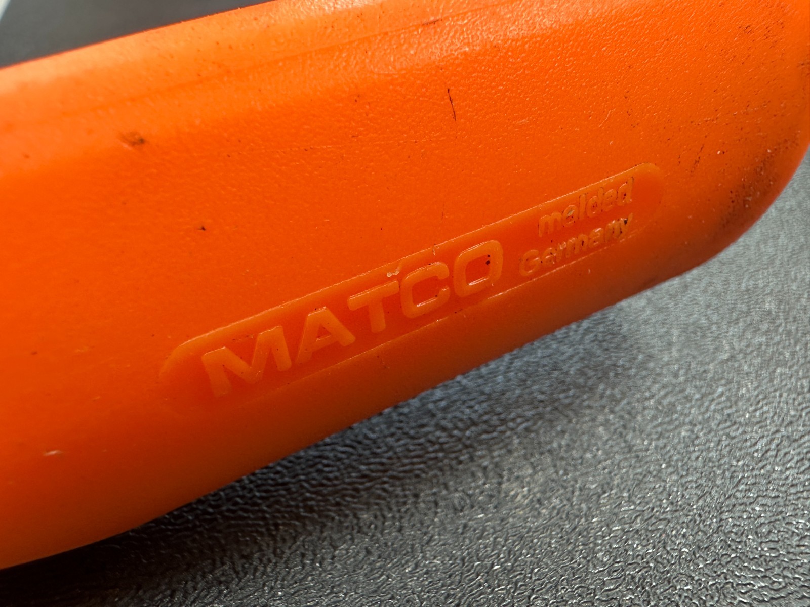 Matco Tools Witte Germany ORANGE Hard Grip Specialty Trim? Clip? Tool