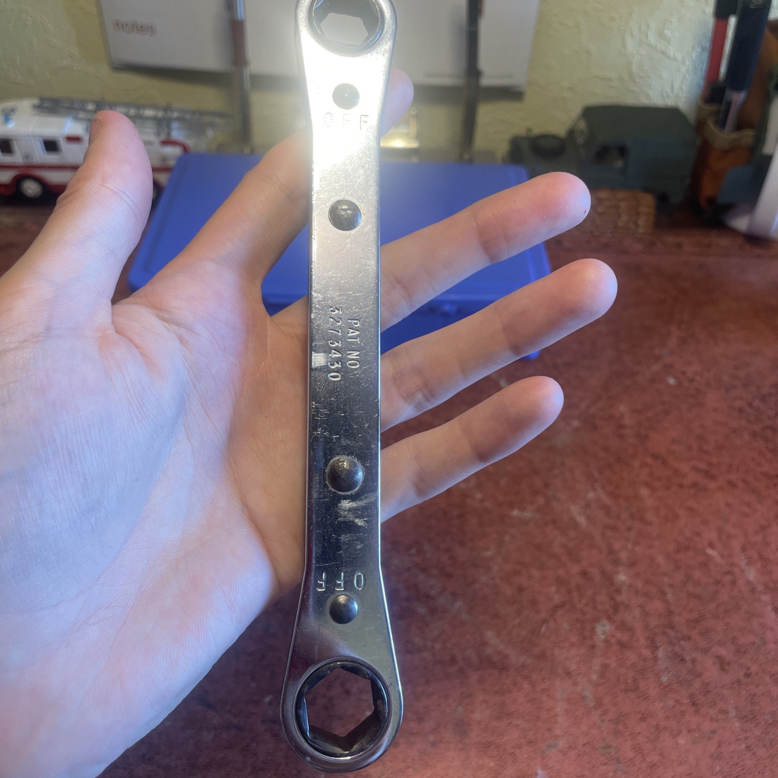 Snap On 1/2 inch x 9/16 inch Ratchet Box Spanner Wrench R1618S USA