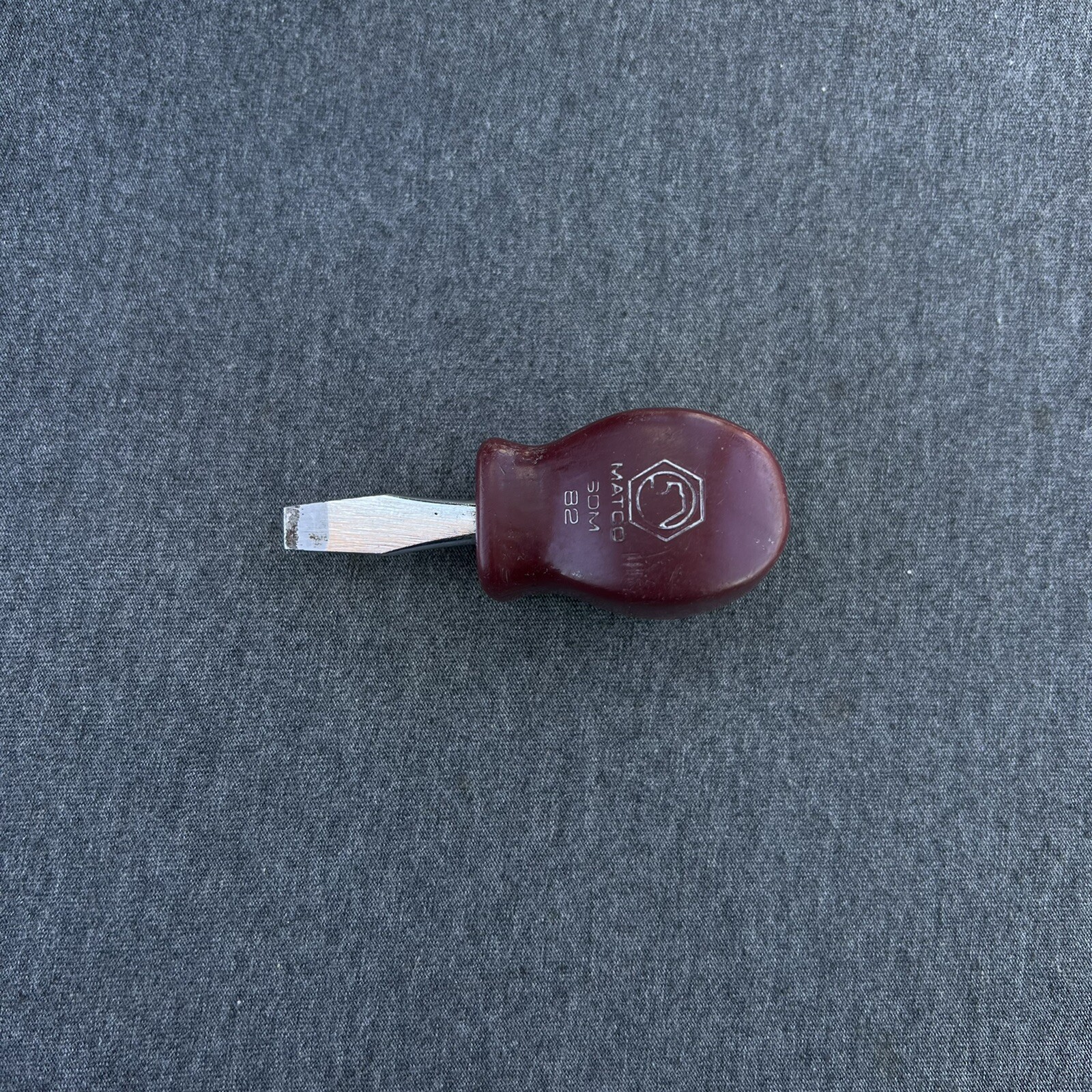 Matco Tools #SDM82 Burgundy 3-1/4”Long Stubby Flat/Slotted Tip Screwdriver