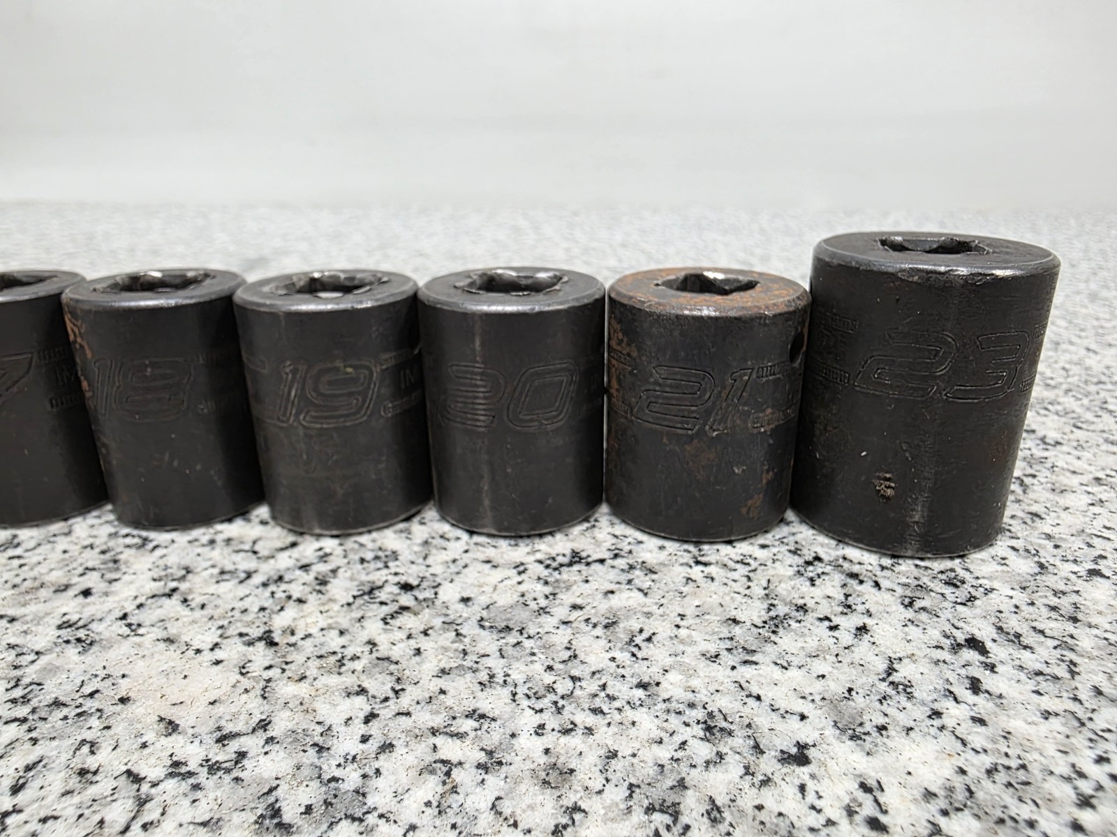 SNAP ON 12PC 10MM – 23MM 1/2″ DR METRIC 12 POINT IMPACT SOCKET SET