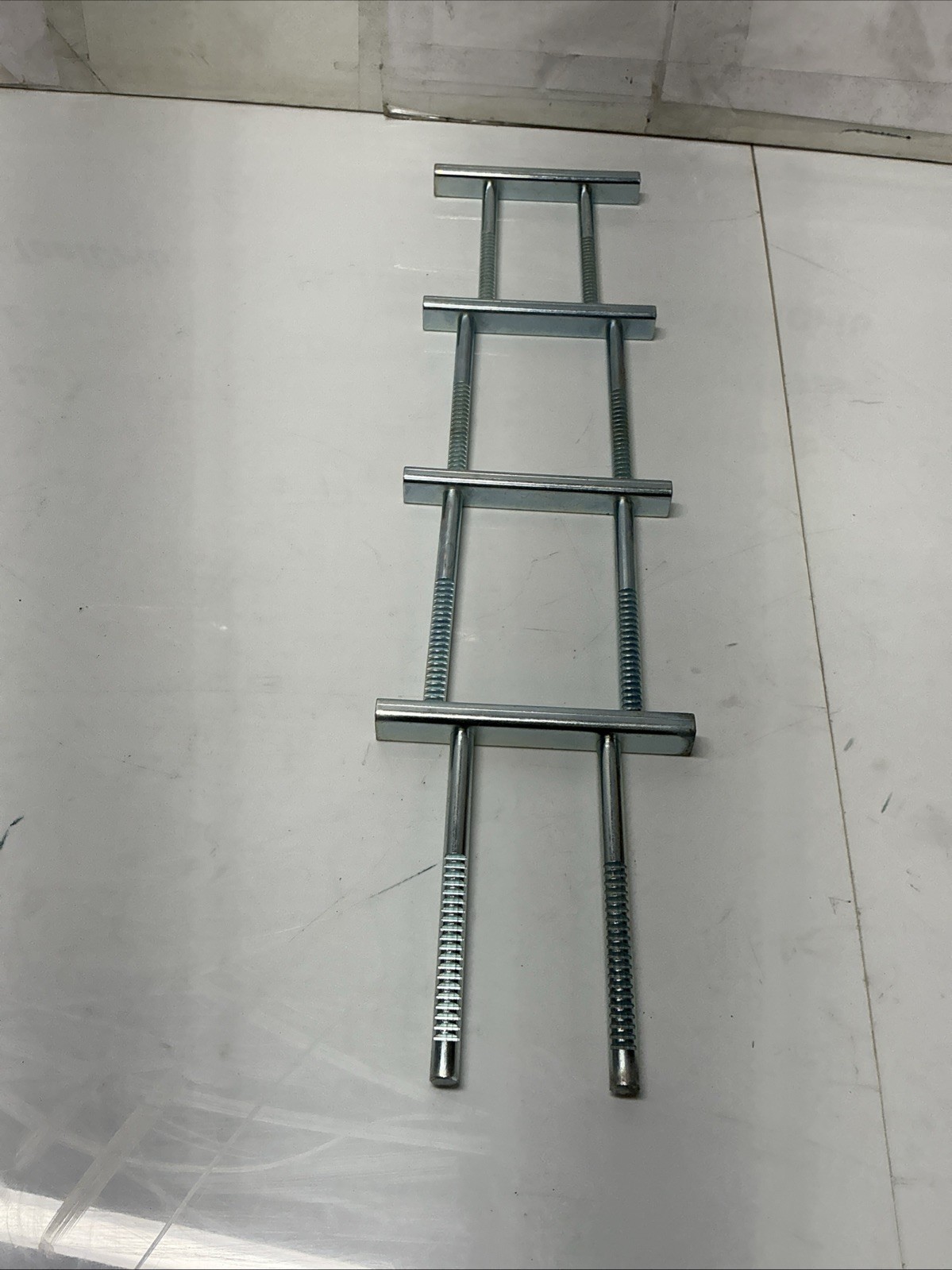 LISLE TOOLS RACK SET 15560 X-042