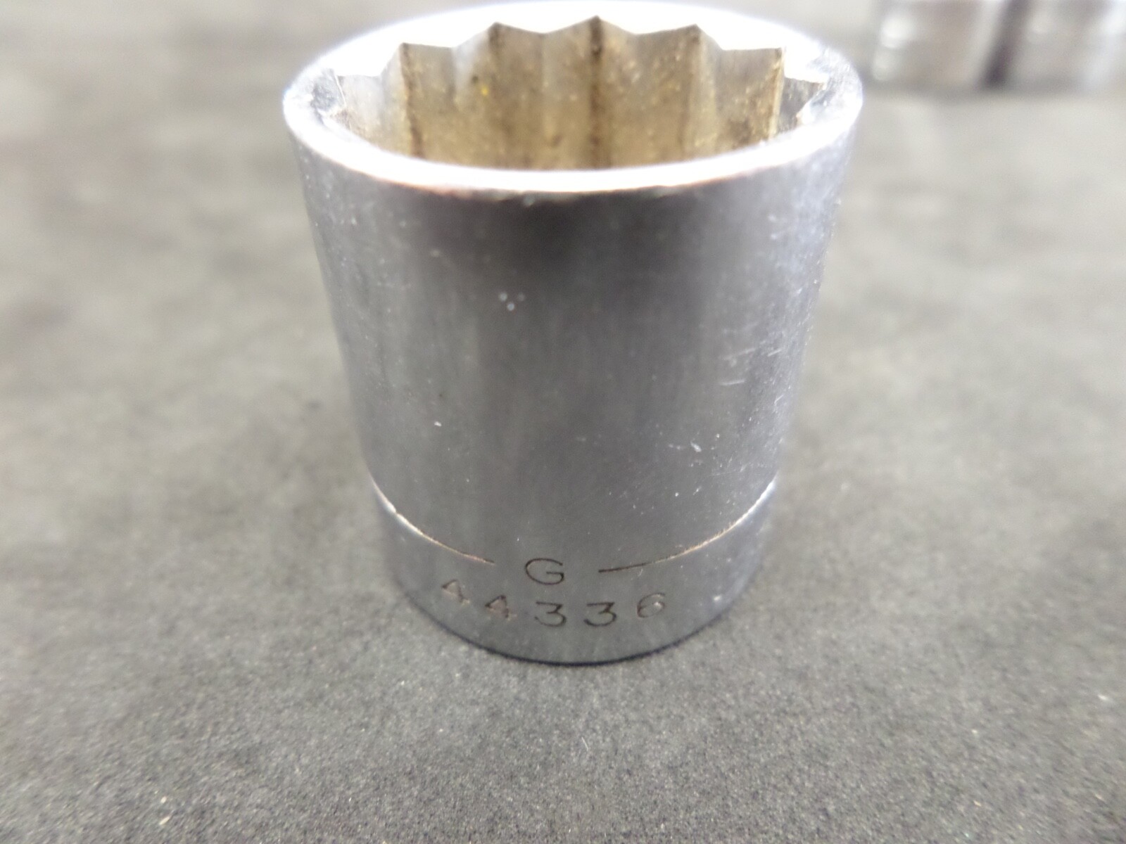 Craftsman 3/8″ Drive SAE & Metric -G- -G2- Inv -V- -VV- -EE- -PICK Your Sockets-