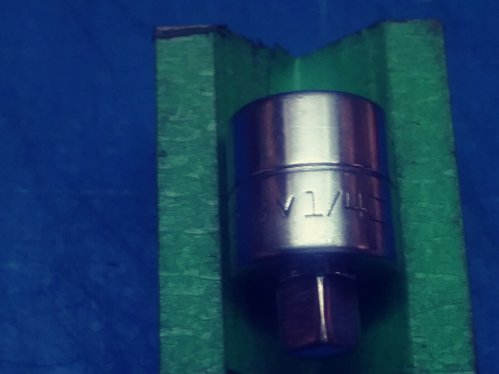 Craftsman =V= (4256) 3/8″ Drive Female to 1/4″ Drive Male Socket Adapter Reducer