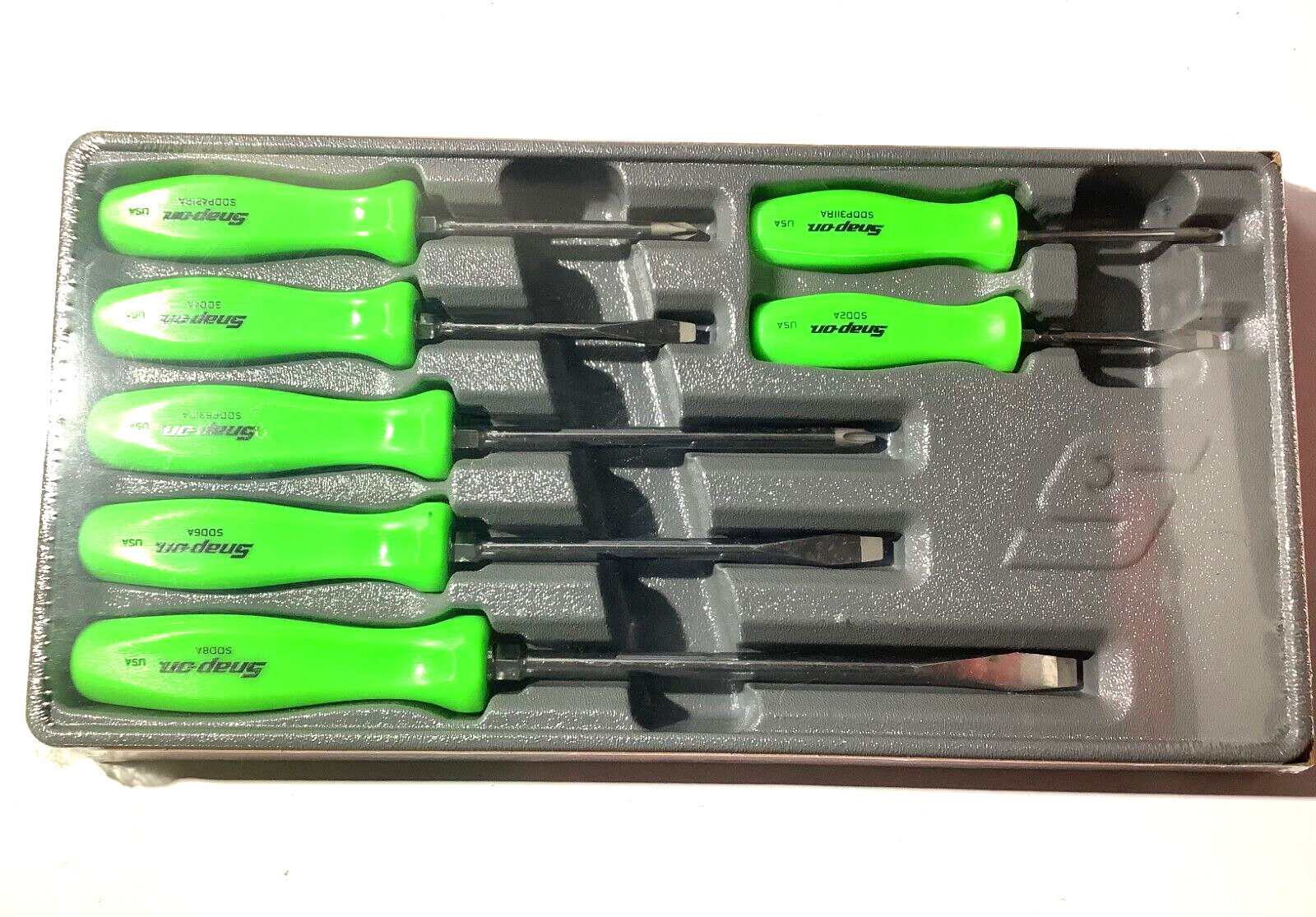 New Snap-on™ 7-piece Green Hard Handled Phillips & Flat Screwdriver Set SDDX70AG