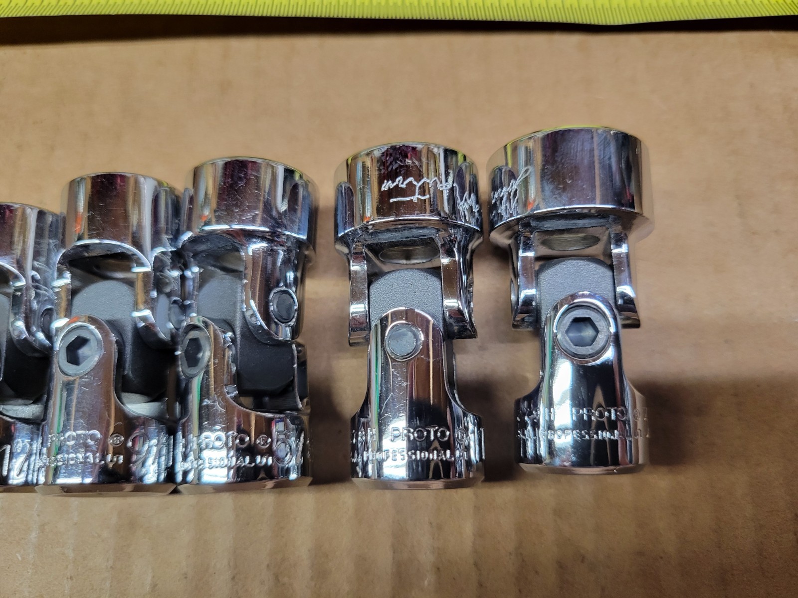 Proto USA 3/8″ Drive 7-Piece 6-Point Swivel Socket Set 3/8 – 3/4″ With Caddy