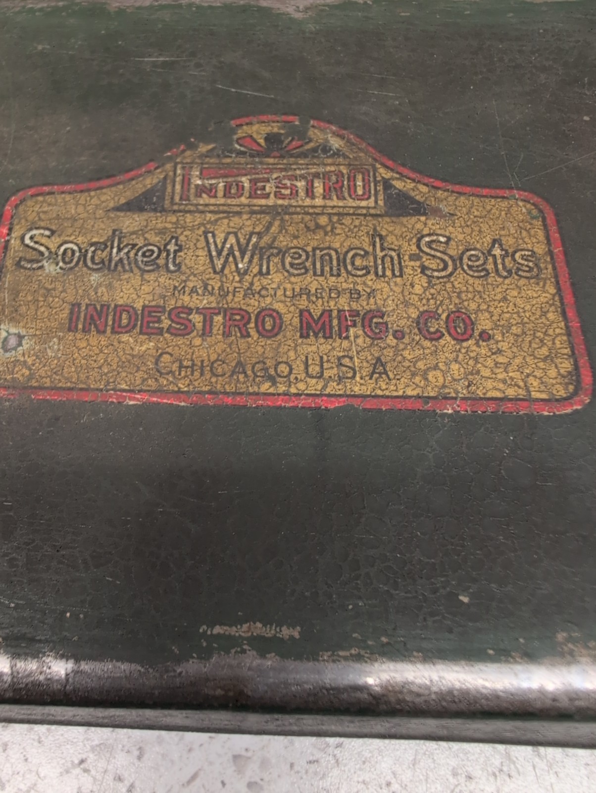 Vintage Indestro 1/2″ Drive Socket Wrench Set Metal Case 6 Point Hex Drive
