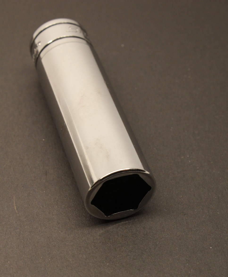 Snap-on Tools USA NEW 1/2″ Drive 6-POINT SAE 11/16” DEEP Socket TS221