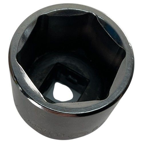Matco Tools Shallow Socket 7/8″ 6 Point 3/8″ Drive B286A Chrome USA Made Tool