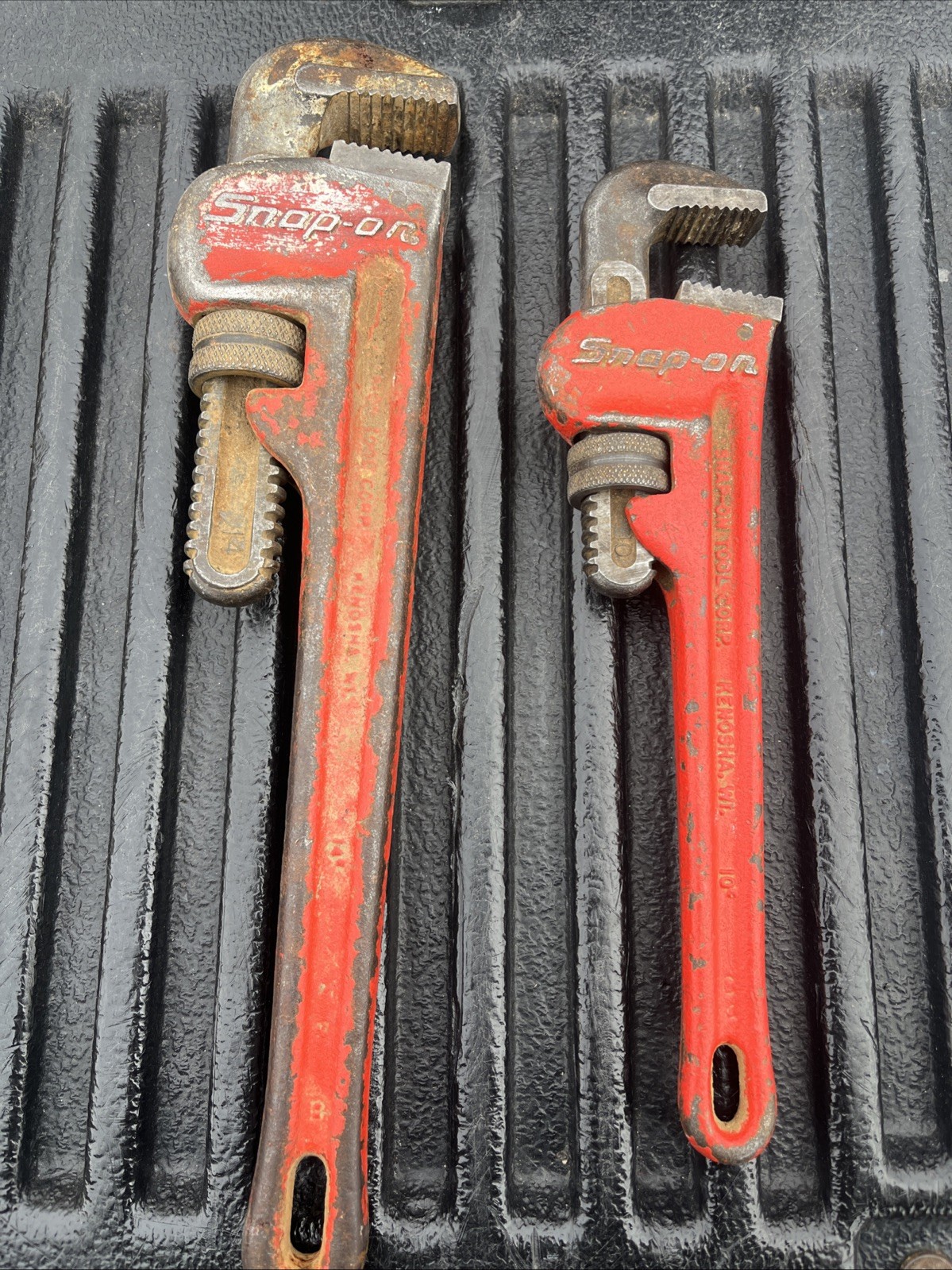 Snap On TOOLS 2PC 10 INCH & 14 INCH PIPE WRENCHES
