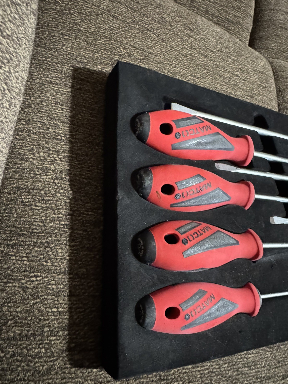 Matco 10 PIECE TOP TORQUE II™ SCREWDRIVER SET – Red SSPCR10C *** ONE DAMAGED ***
