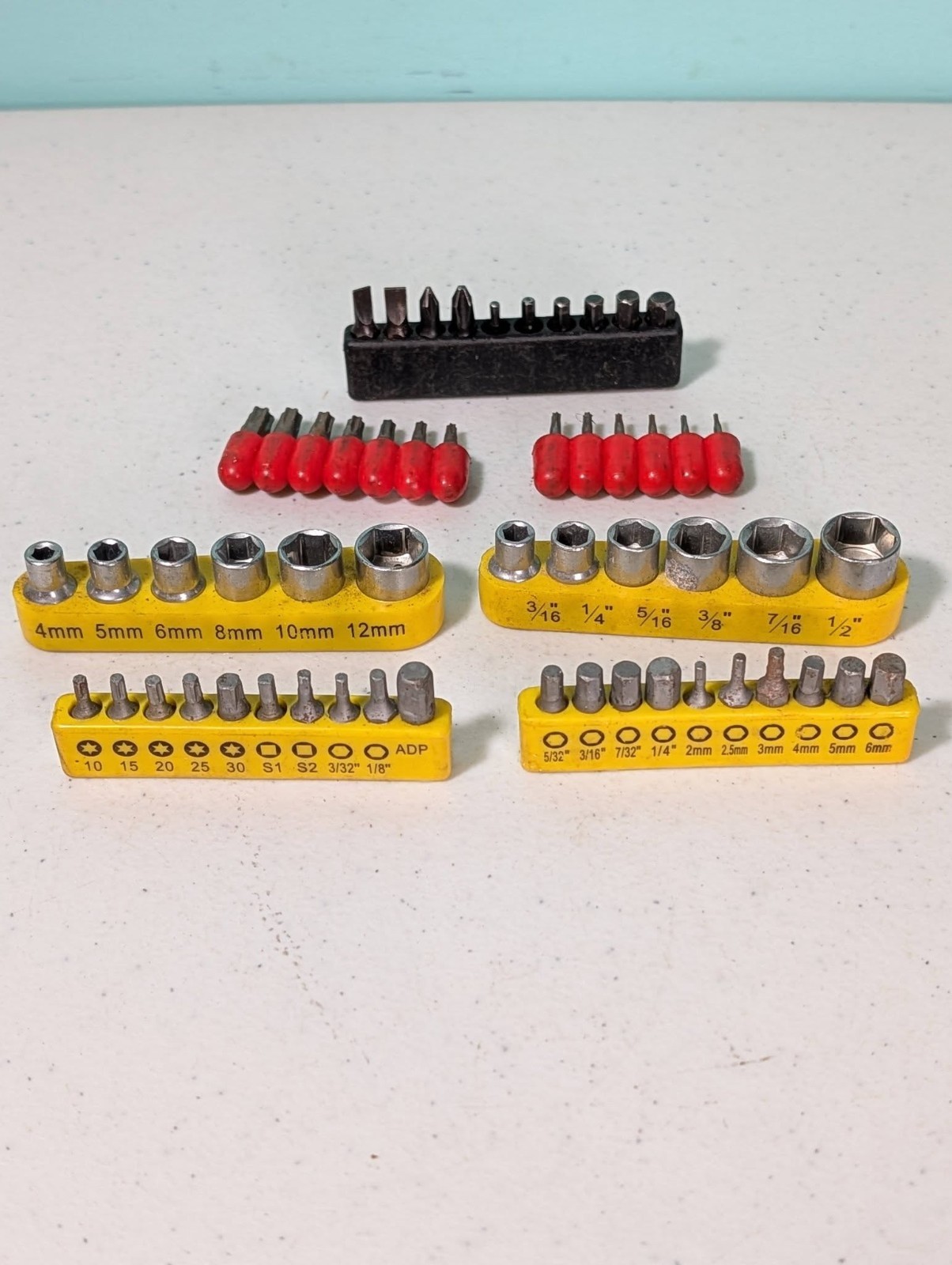 1/4″ Drive 6 Point Socket Set Metric & Standard & Other Misc Bits