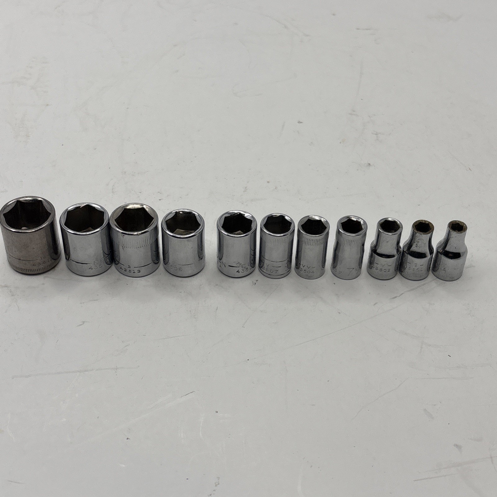 Craftsman 1/4″ Dr 11 PC 6 Pt Point Metric Std Chrome Socket Set 4mm – 14mm