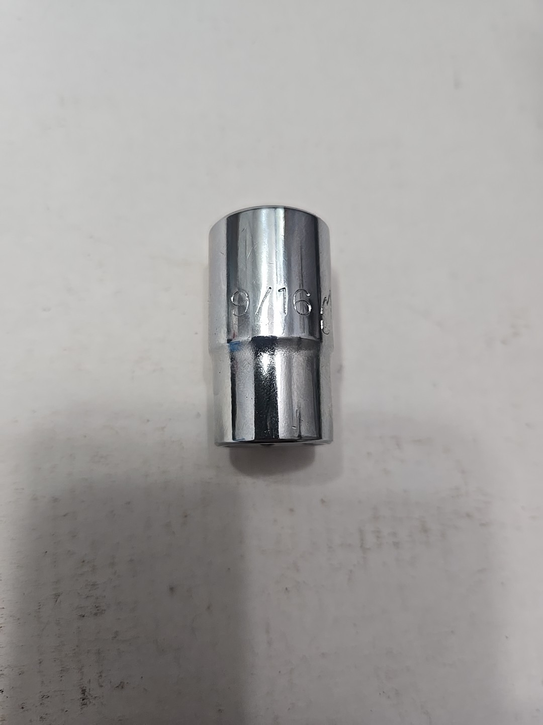 New Mac tools 9/16″ 1/2″ Dr. shallow chrome six point socket v186r
