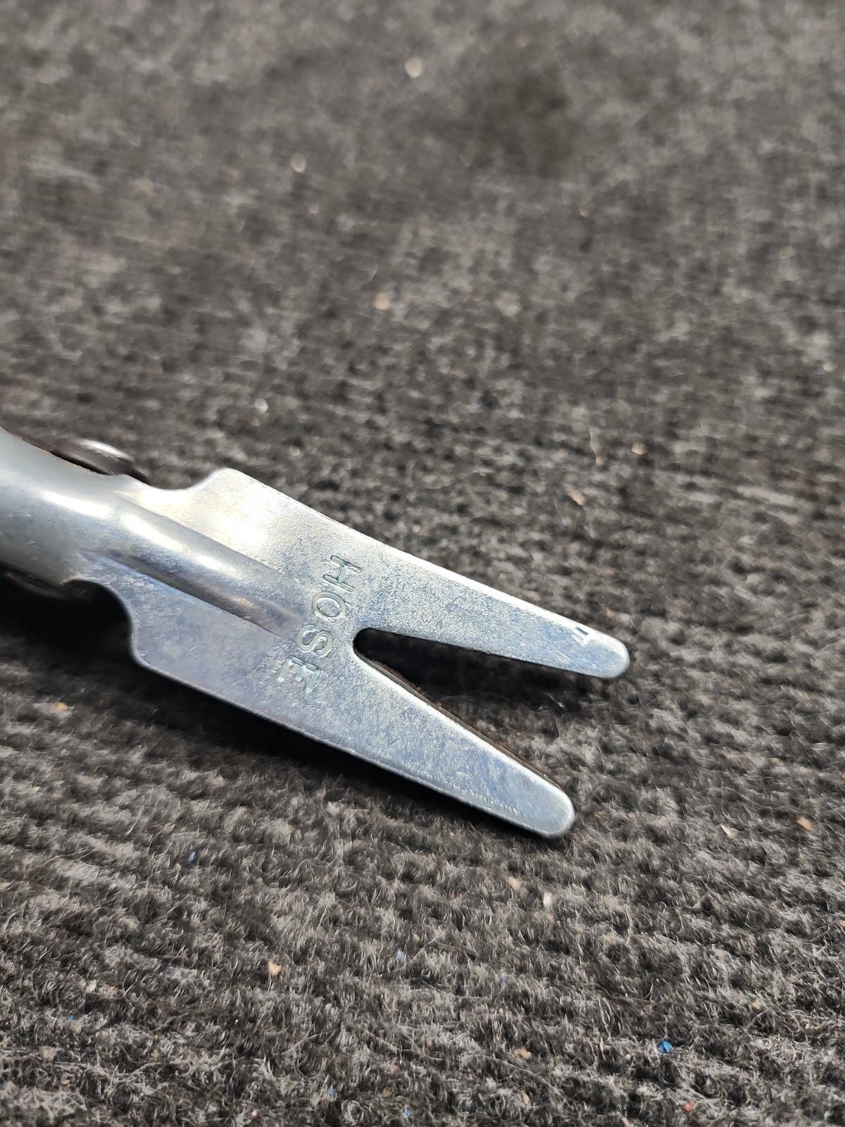 Lisle 47900 Hose Remover Pliers