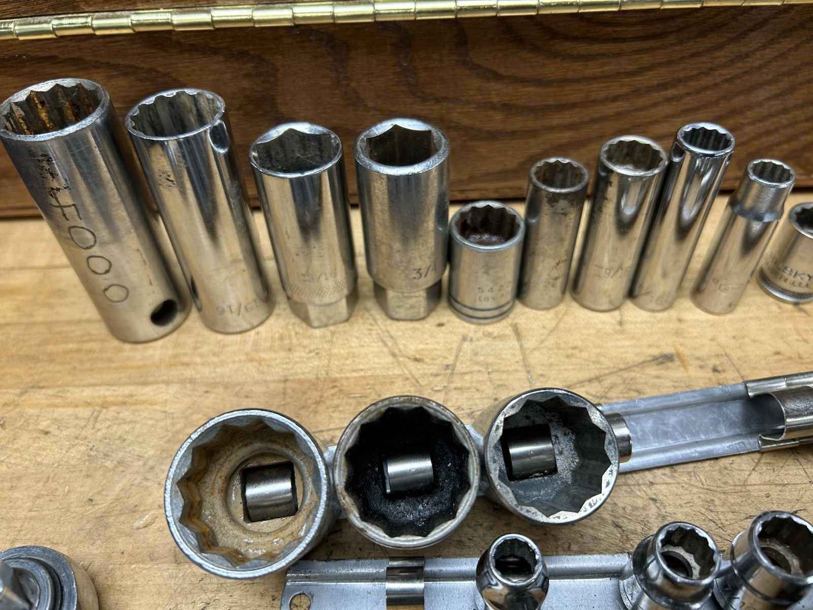 Lot of Assorted Sockets SAE & Metric Mixed Brands Various Drives, Mostly USA