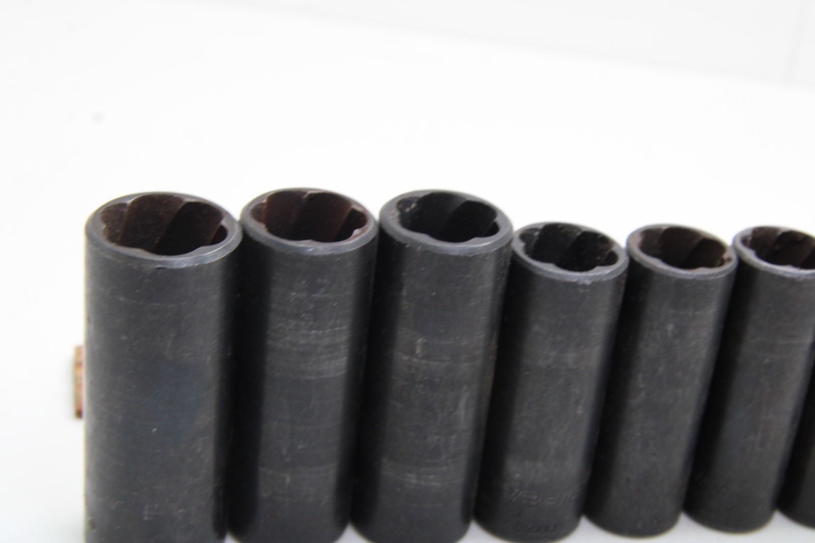Blue-Point 213TSFSYA 10-17mm 3/8″ Drive DEEP Metric/SAE Twist Impact Socket Set
