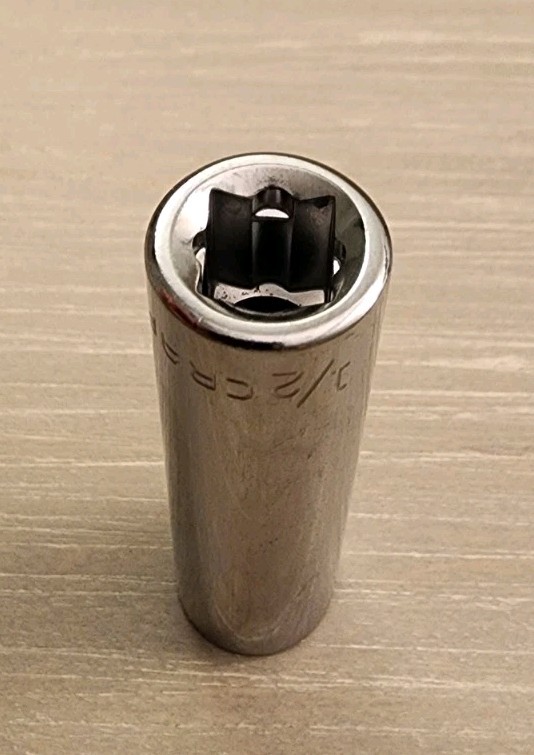 Craftsman 1/2″ Deep Well Socket 12 Point 3/8″Drive S-AE 43312
