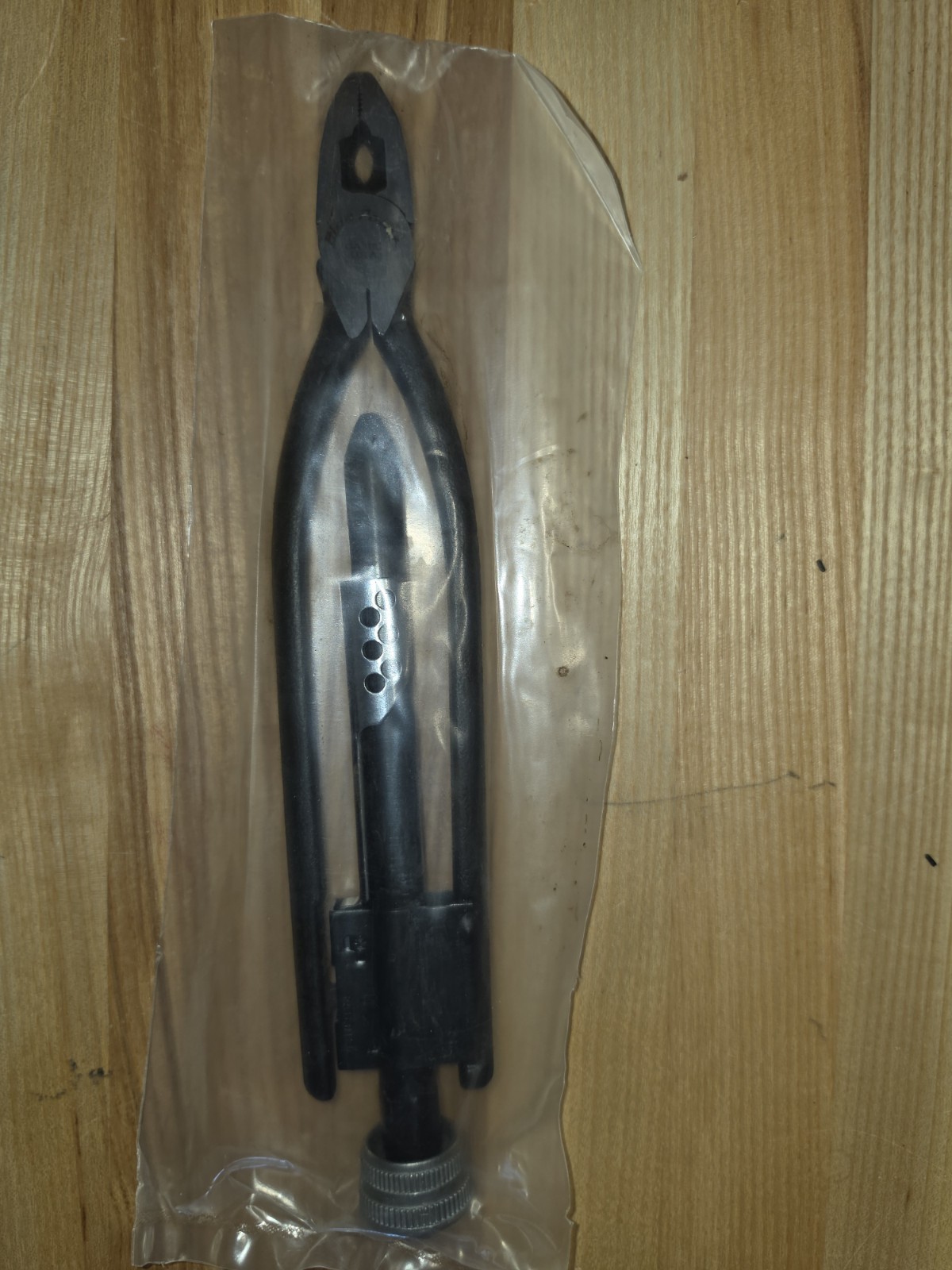 Blue Point/ Snap-on Tools GA311C Wire Twisting Pliers 10″ Comes W/Safety Wire