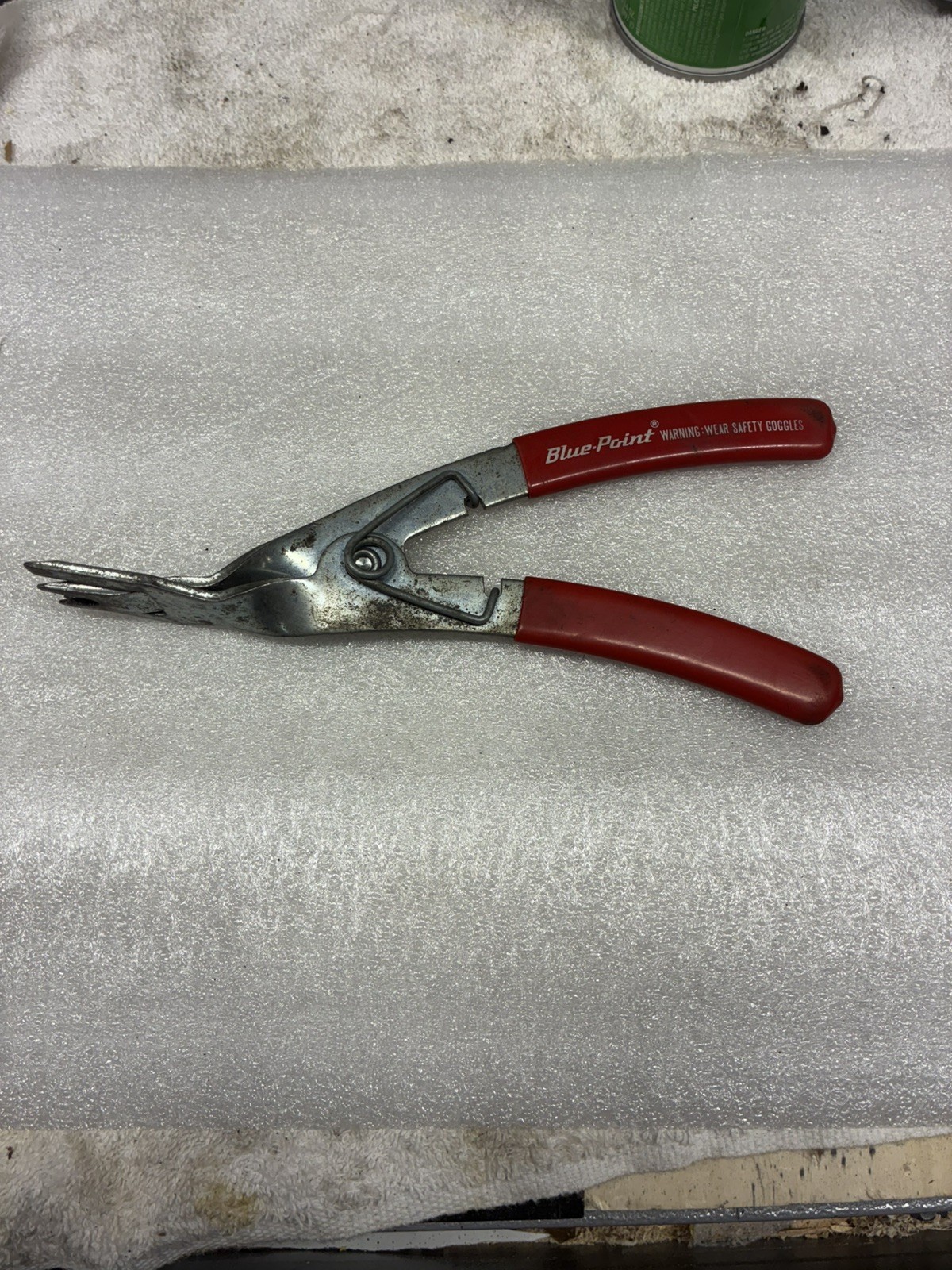 Blue Point YA331 – Clip Trim Removal Tool/Body Clip Removal Pliers