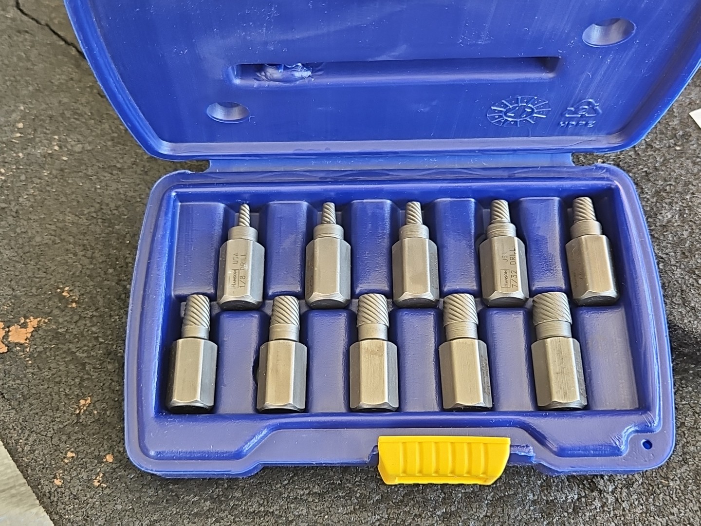 NEW Irwin 10 Pc. Multi-Spline Screw & Bolt Extractor Set #53226 1/8″ – 13/32″