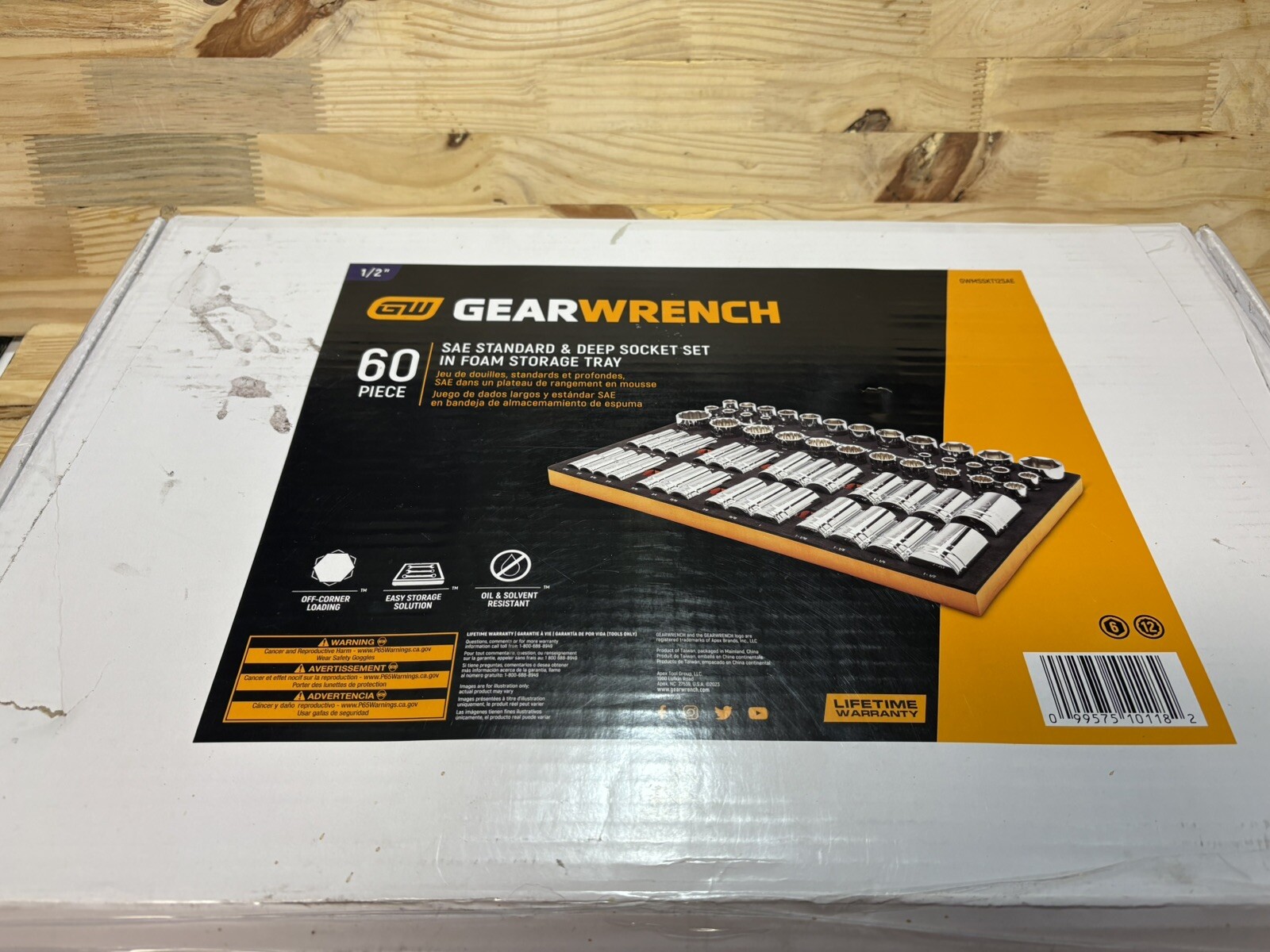 GearWrench 60 Piece Sae Standard And Deep Socket Set With Foam Storage Tray