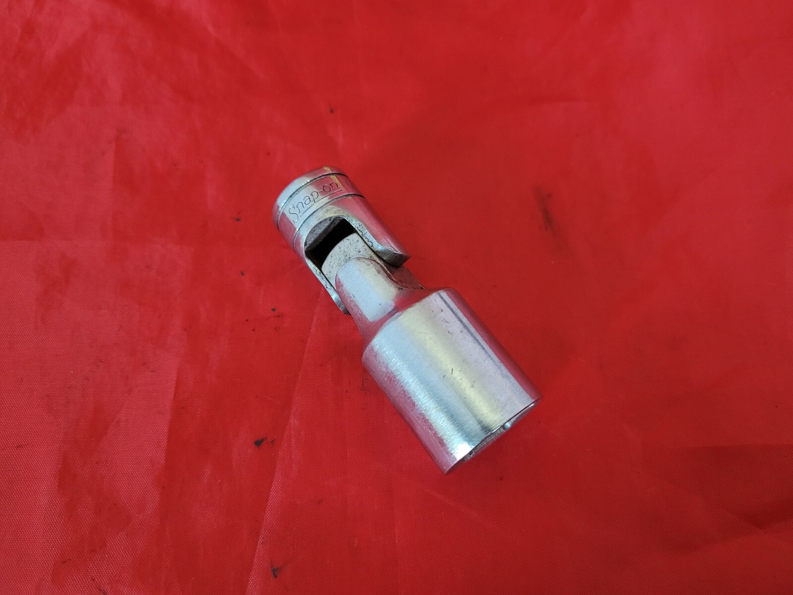 Snap-on FSU22 3/8″ Drive 11/16″ 6 Point Deep Universal Swivel Socket USA H13