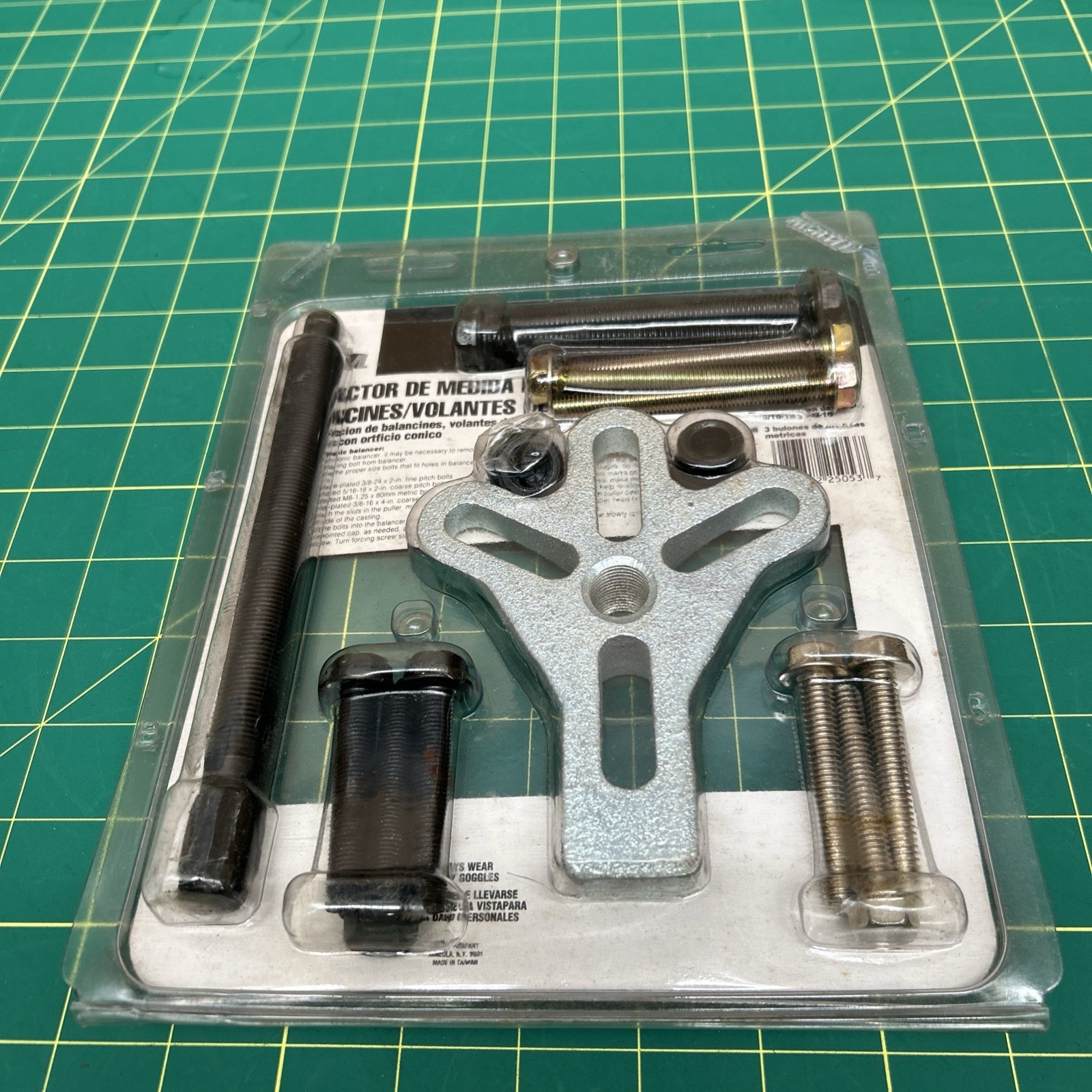 OEM Harmonic Balancer / Steering Wheel Puller 25053 W/ Package For Tapped Holes