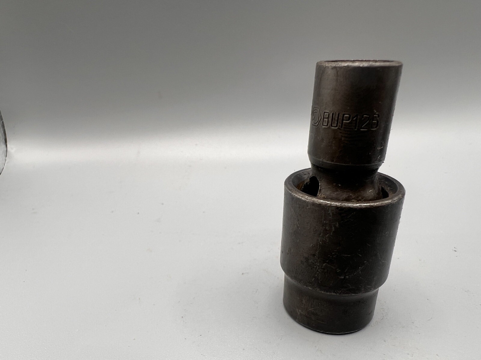 Matco Tools BUP126 Swivel Flex Universal Impact Socket 3/8″ SAE 3/8″ Drive 6 Pt