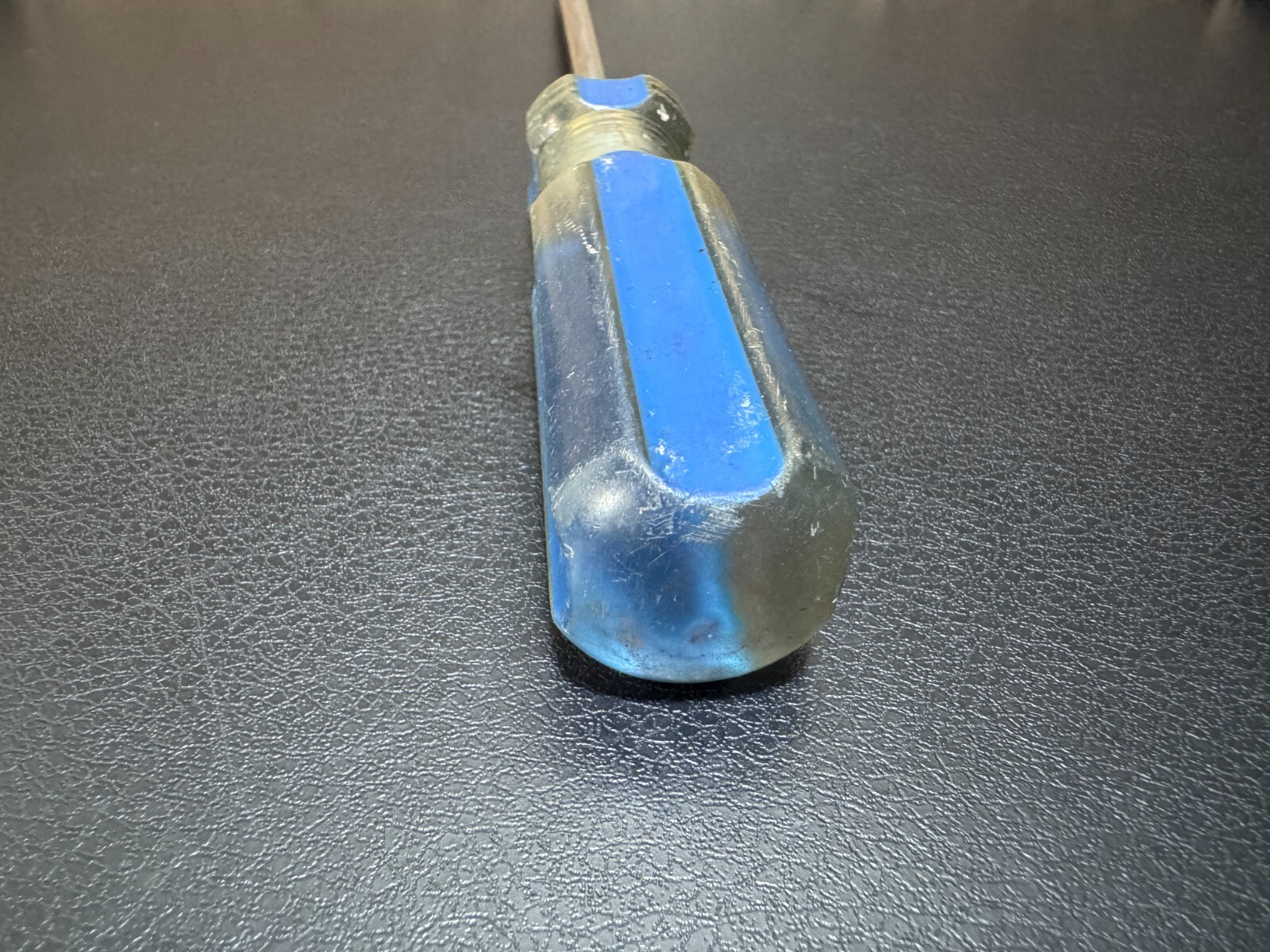 NAPA M137 USA Clutch Head (Bow Tie) 1/4″ Screwdriver 9-1/4″ OAL, 5-1/2″ Shank