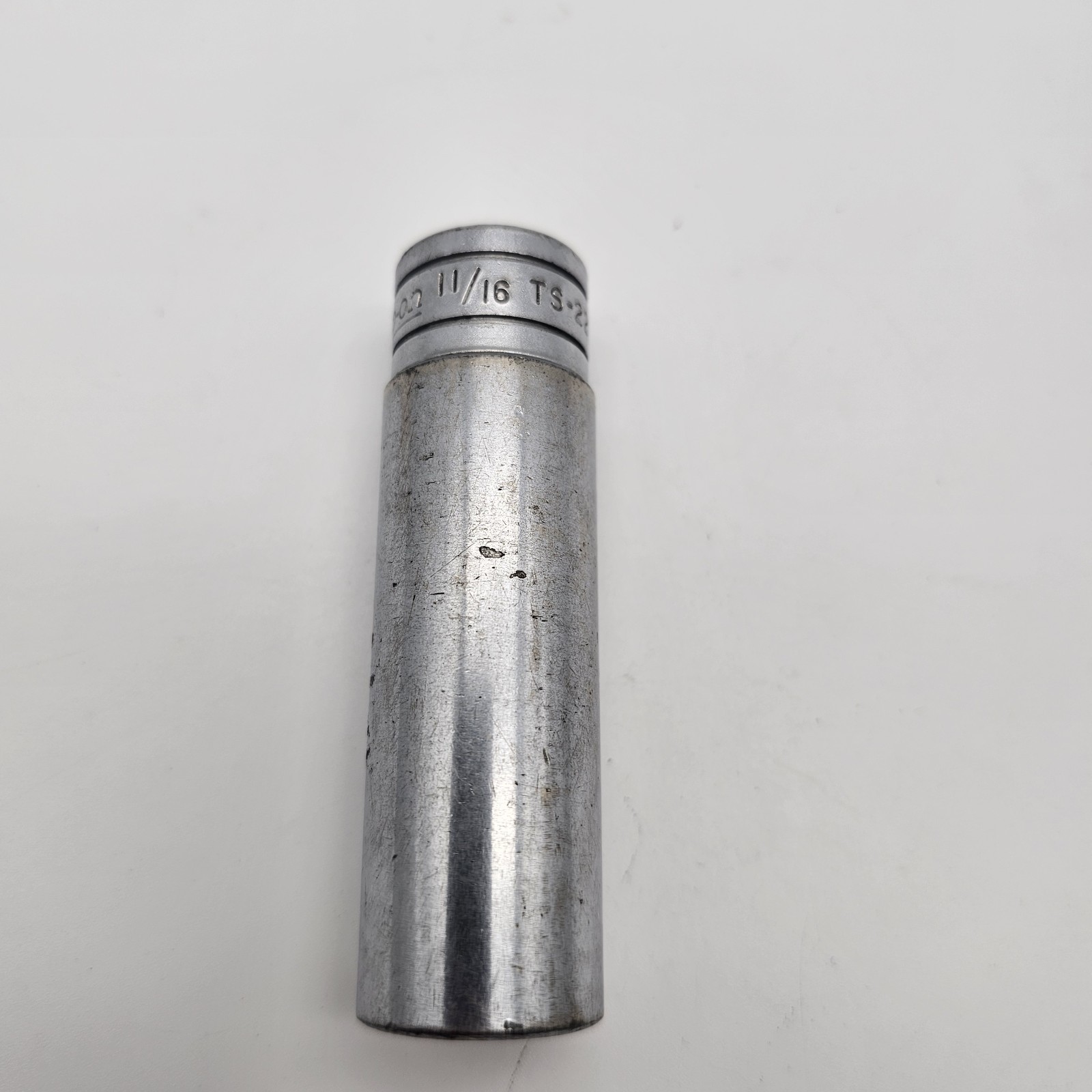 Snap On Tools TS 221 11/16″ Deep Socket, 1/2″ Dr. 6 Point USA