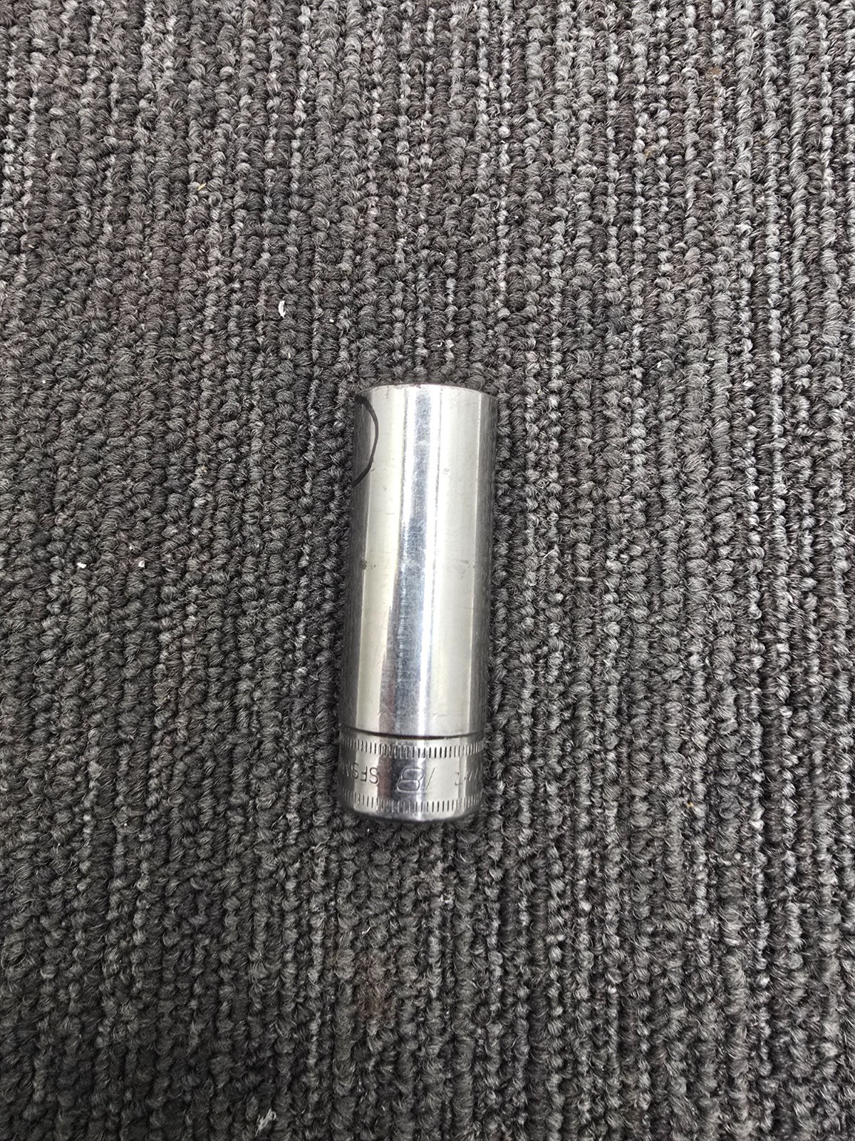 Snap-On SFSM18: 3/8″ Drive 6-Point Metric 18mm Deep Socket *DAMAGED*