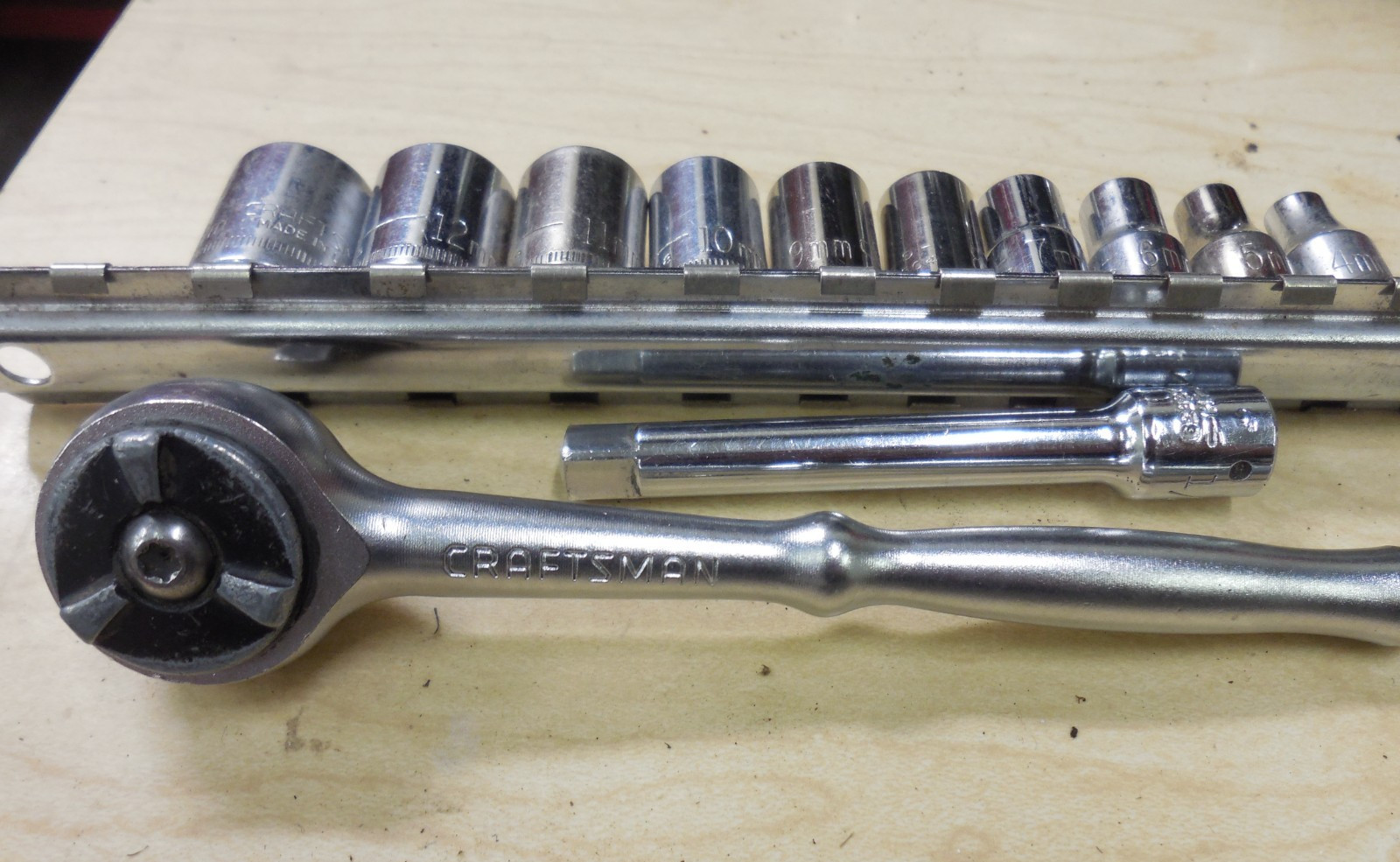 12pc Craftsman sockets 6pt 1/4 drive metric 4 5 6 7 8 9 10 11 12 13mm ratchet