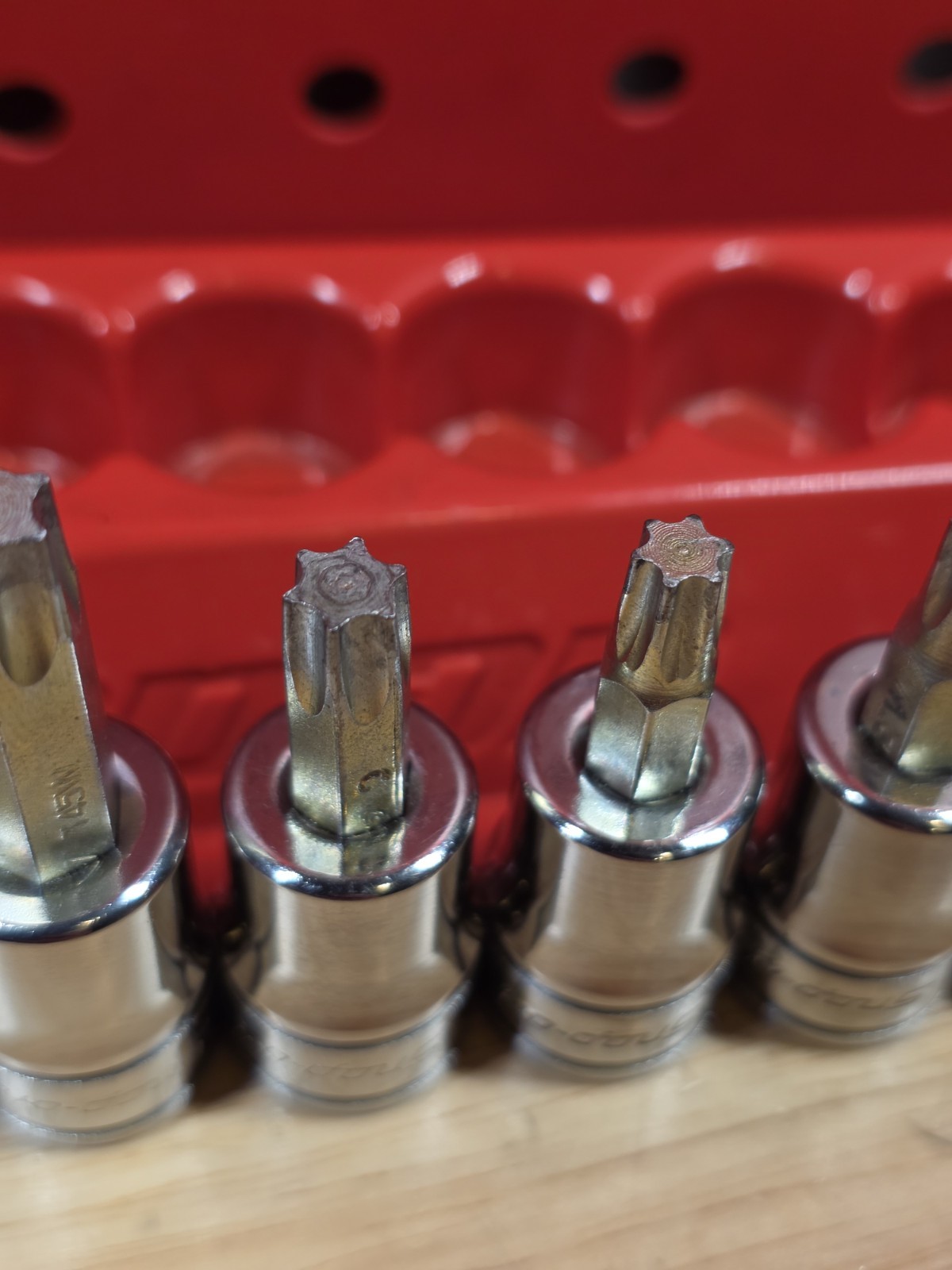 Snap-on 209EFTXBY 9-Piece Combo Drive HEAVY DUTY Removal Torx Bit Socket Set USA