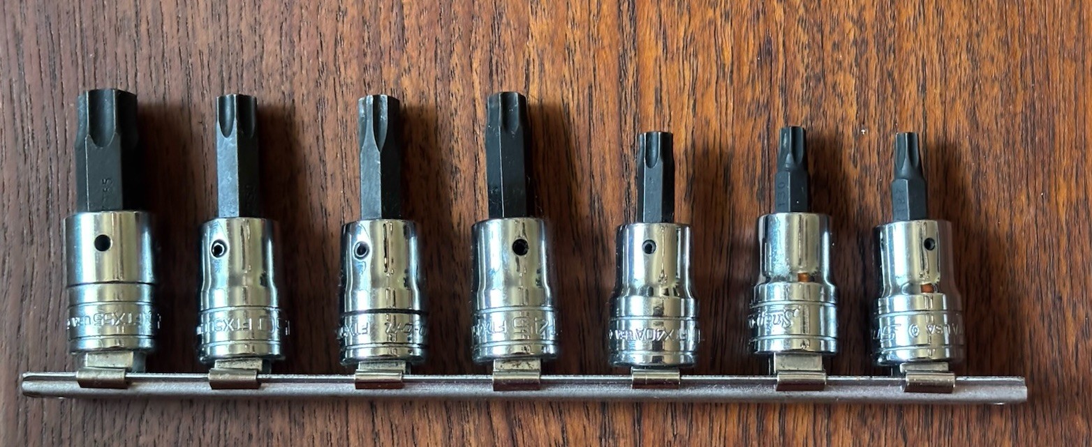 Snap-on 3/8″ Drive 7pc TORX Bit Standard Socket Set T27 T40 T45 T50 T551