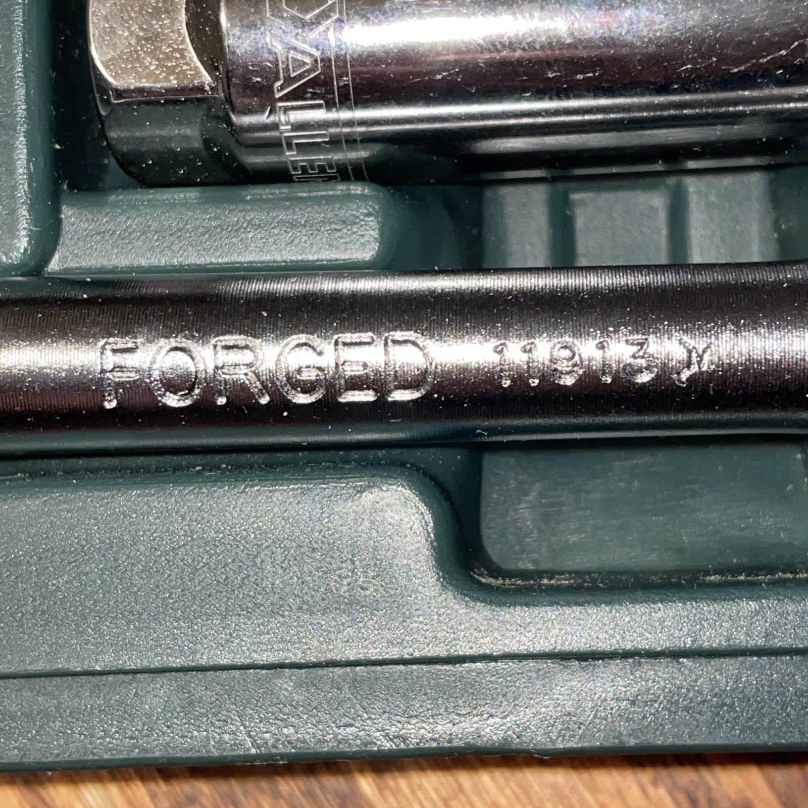 Allen Tools USA 3/8” drive 20 Pcs Standard & Metric Socket Ratchet 11913 Set EUC