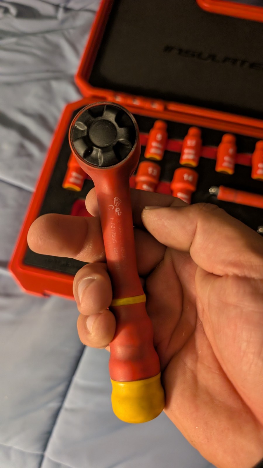 Titan 18-piece 1/4″ drive VDEinsulated socket tool 1000V