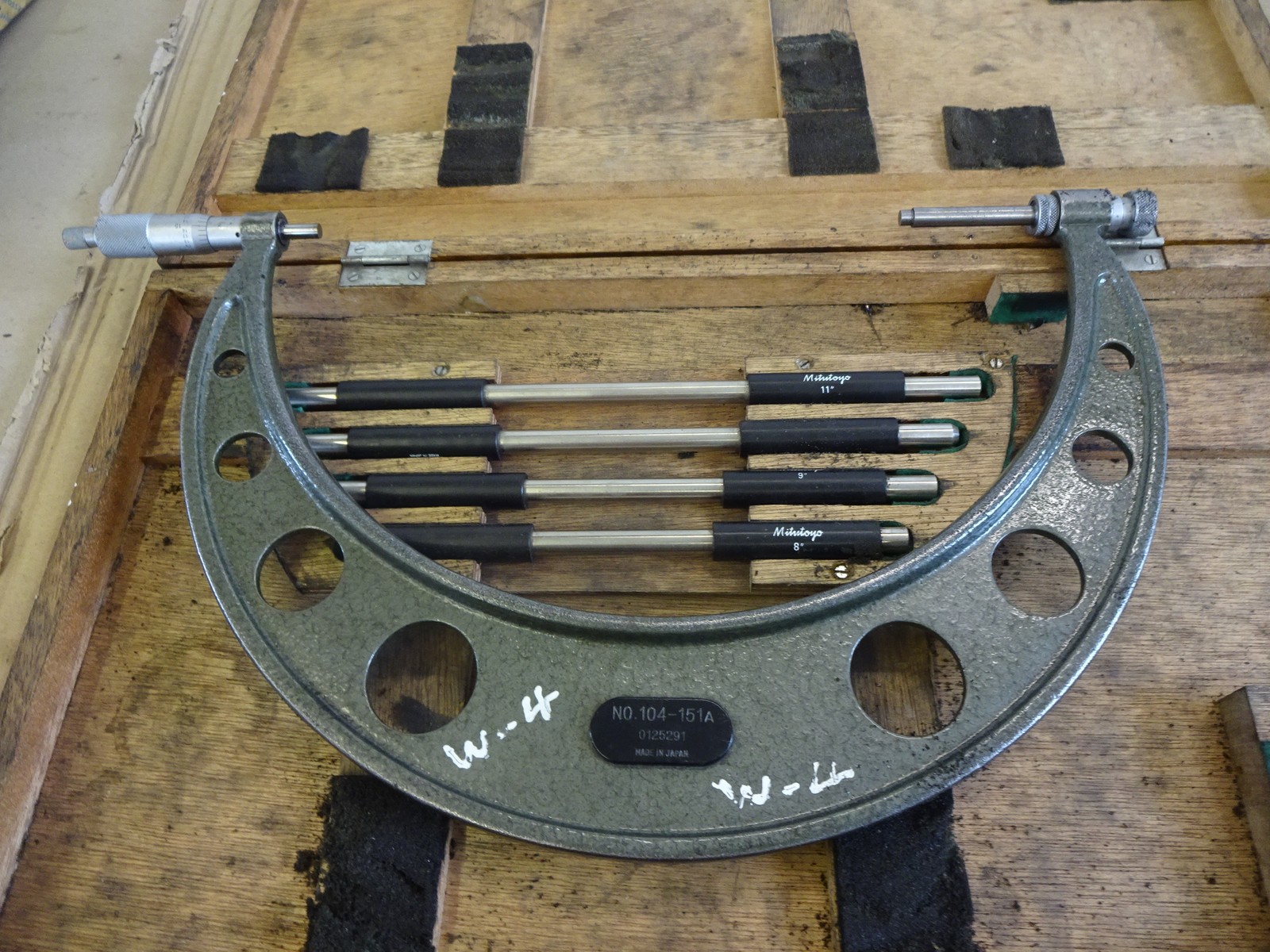 8″ – 12″ Mitutoyo micrometer
