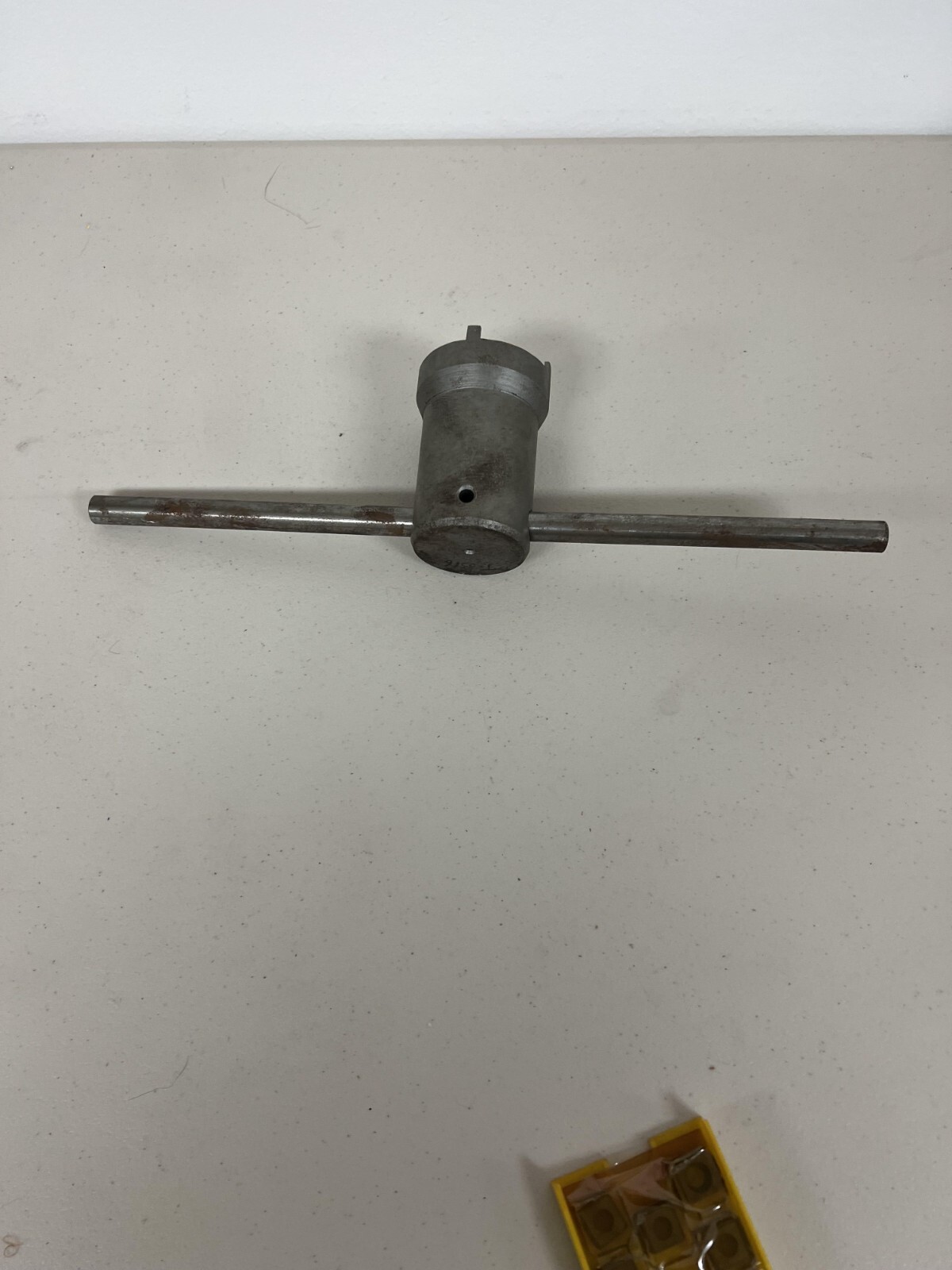 4 Lug 1/2 Ton 4WD T Handle Locknut Tool, GM Ford Dodge