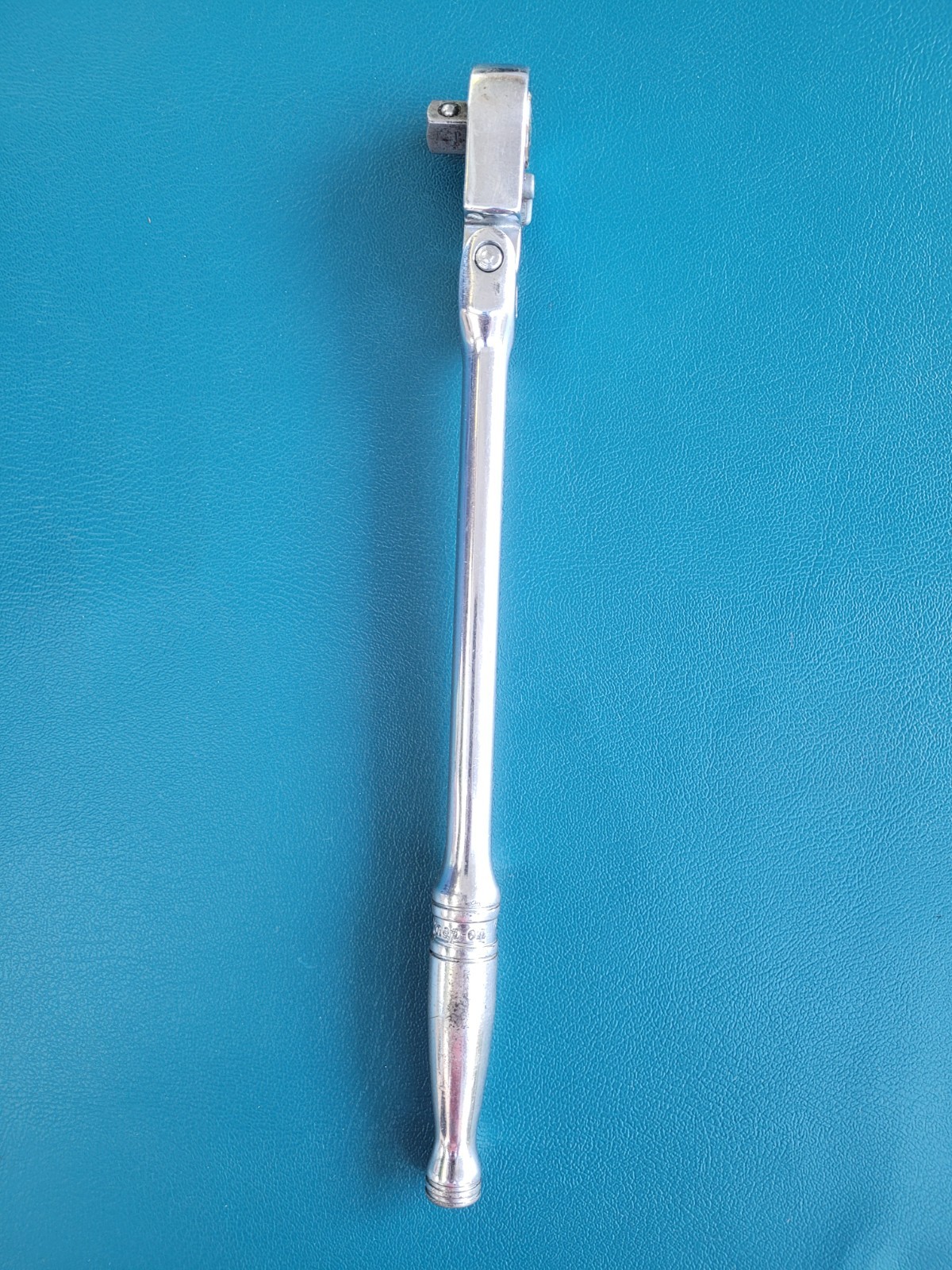 Snap-On Ratchet 3/8″ Drive 11″ Standard Grip Flex Head. F711A