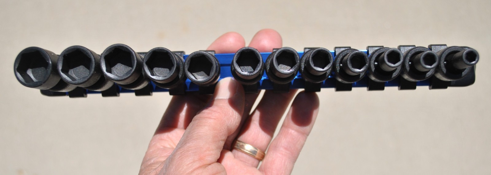 Mac Tools Expert 12 Piece 1/4 Drive Metric Universal Impact Socket Set 5 – 15mm