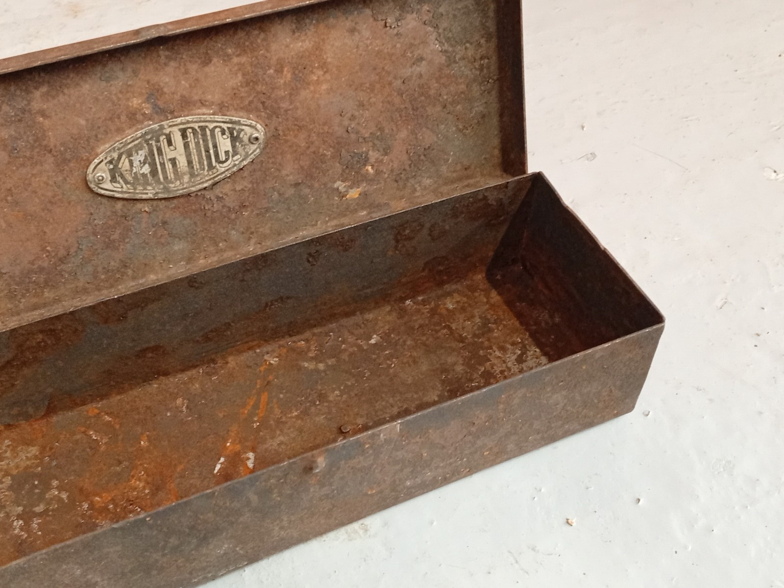 Vintage KING DICK, Socket Box For Restoration, W21.5 x D7 x H4.5 CM Approximate